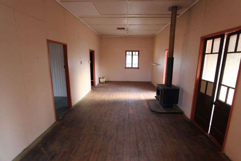 223 Alfred Street, Charleville QLD 4470, Charleville - Thumbnail 3