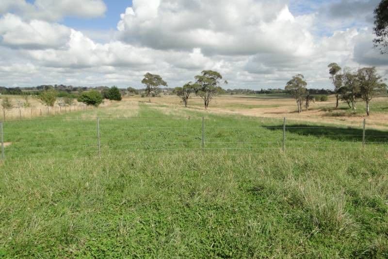 Hilltop Worra Street, GUYRA NSW 2365, Guyra - Thumbnail 3