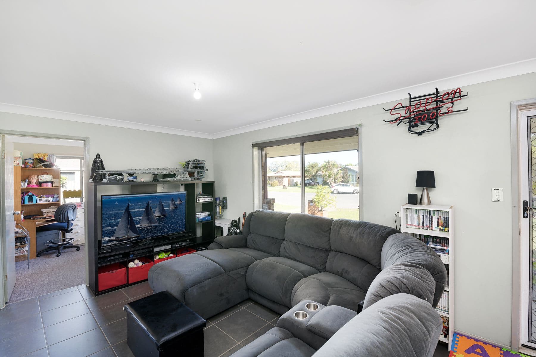 8 Suncrest Court, Caboolture QLD 4510, Caboolture - Thumbnail 4
