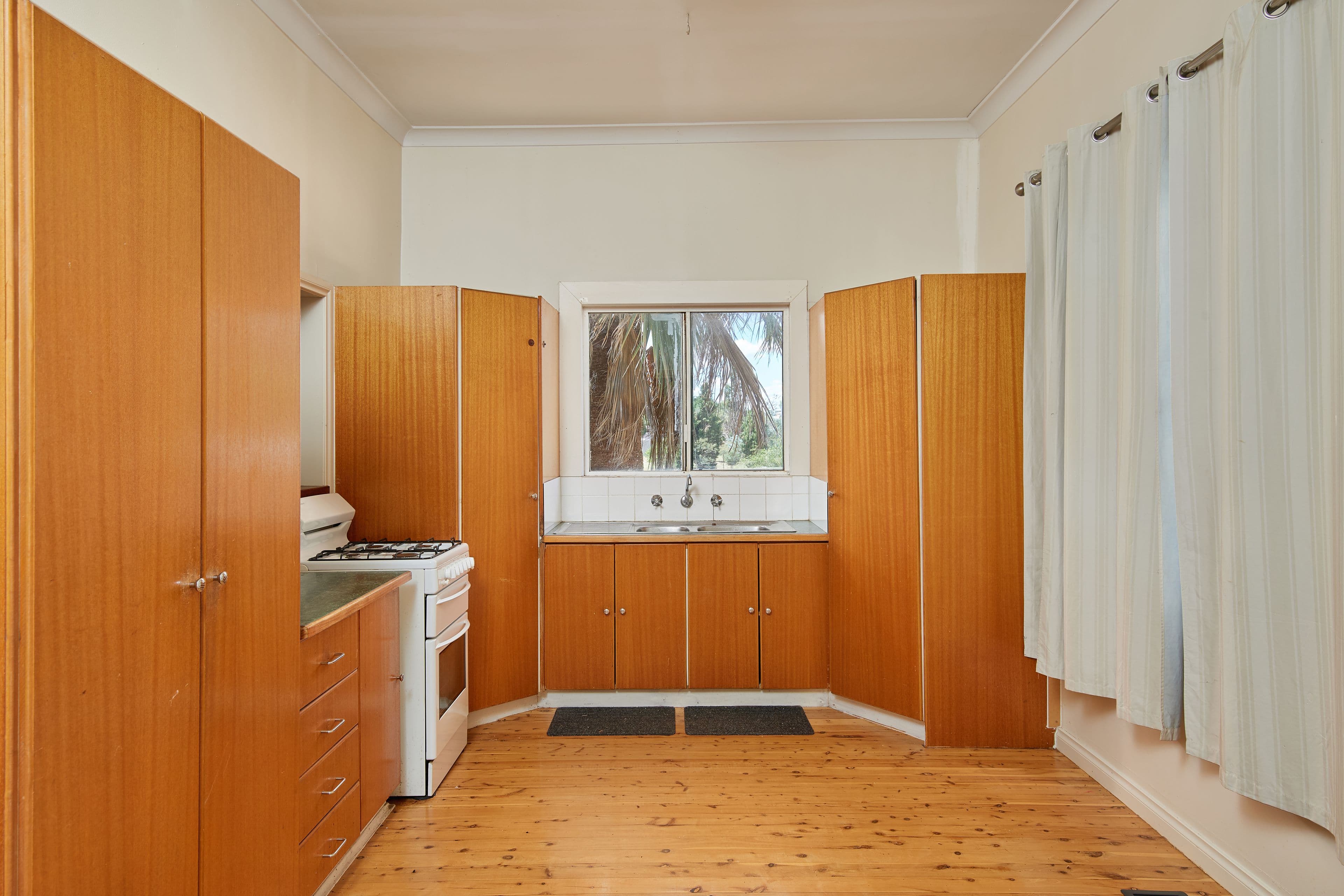33 Hall Street, Ganmain NSW 2702, Ganmain - Thumbnail 4