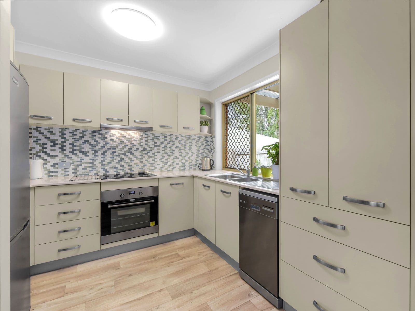 16 Wodala Crescent, Bracken Ridge QLD 4017, Bracken Ridge - Thumbnail 7