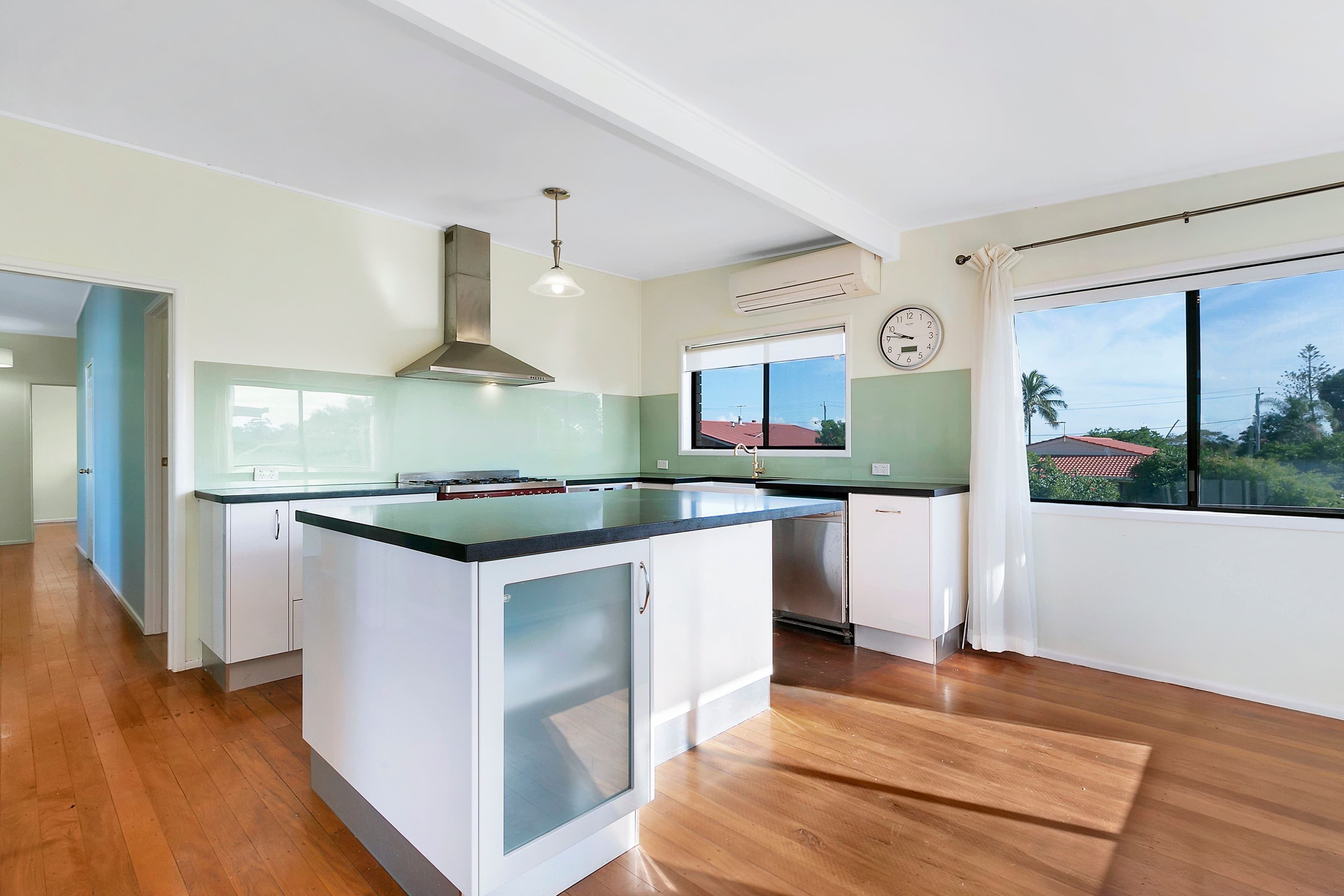 16 OVERLEA Street, Nudgee QLD 4014, Nudgee - Thumbnail 3