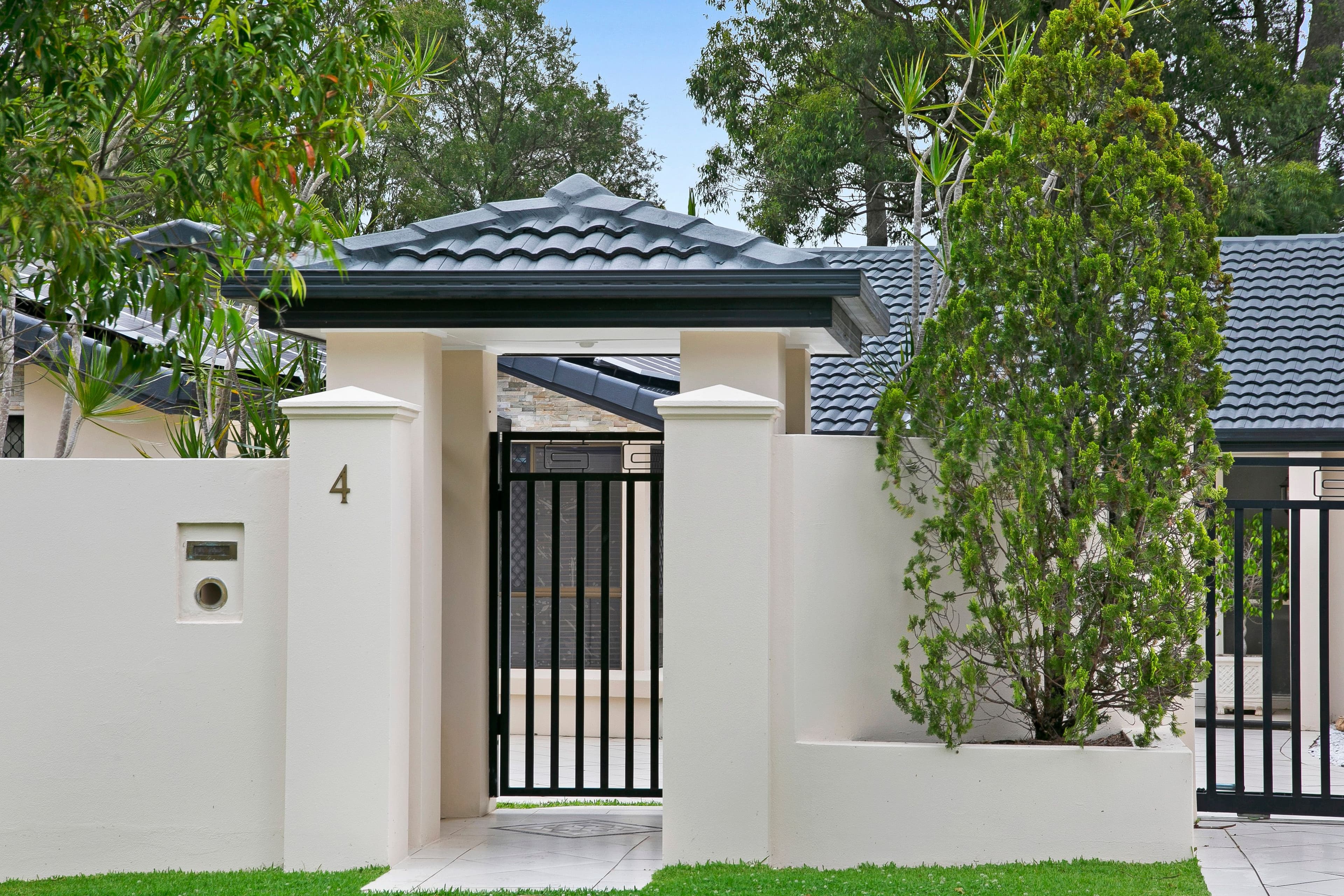 4 Chantilly Place, Robina QLD 4226, Robina - Thumbnail 2