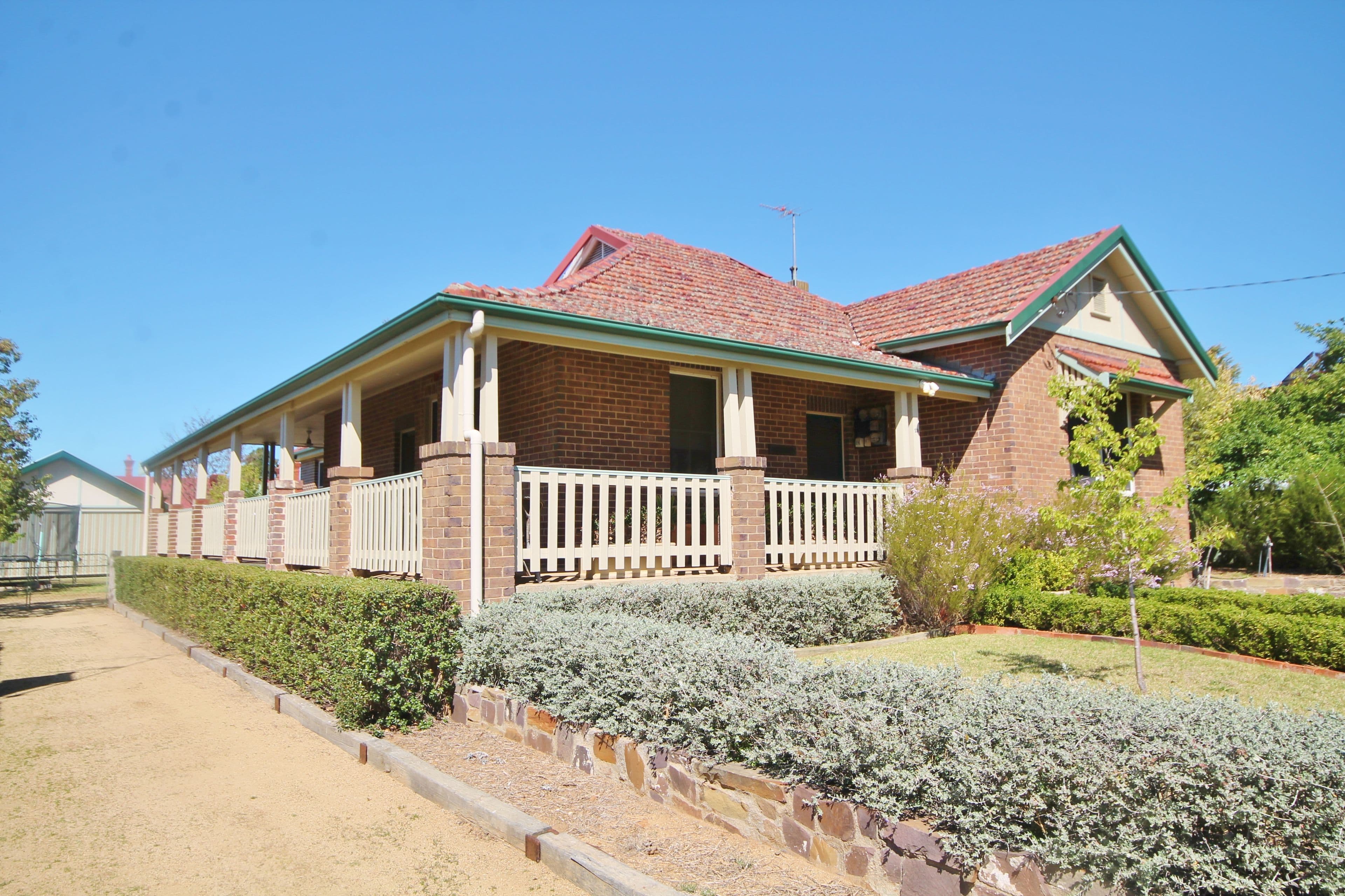 20 Yass Street, Young - Thumbnail 3