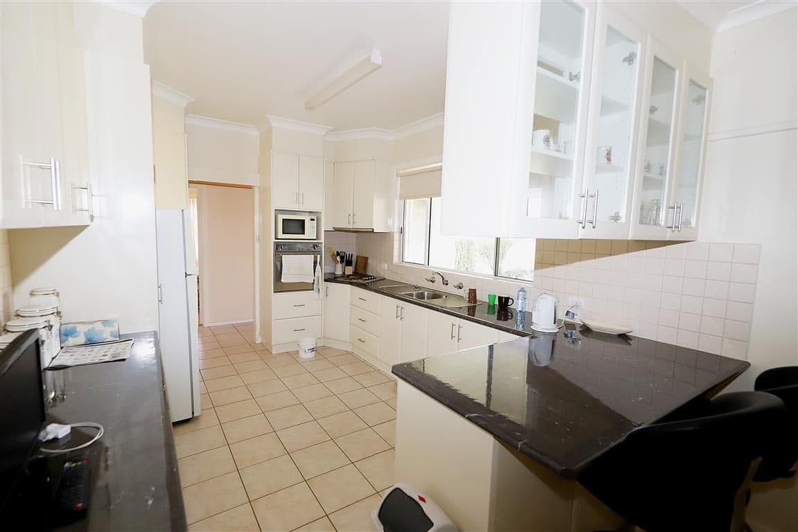8 Beale Street, Tumut NSW 2720, Tumut - Thumbnail 4