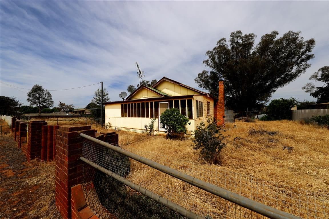 10 Tenandra Street, Nangus - Image 1