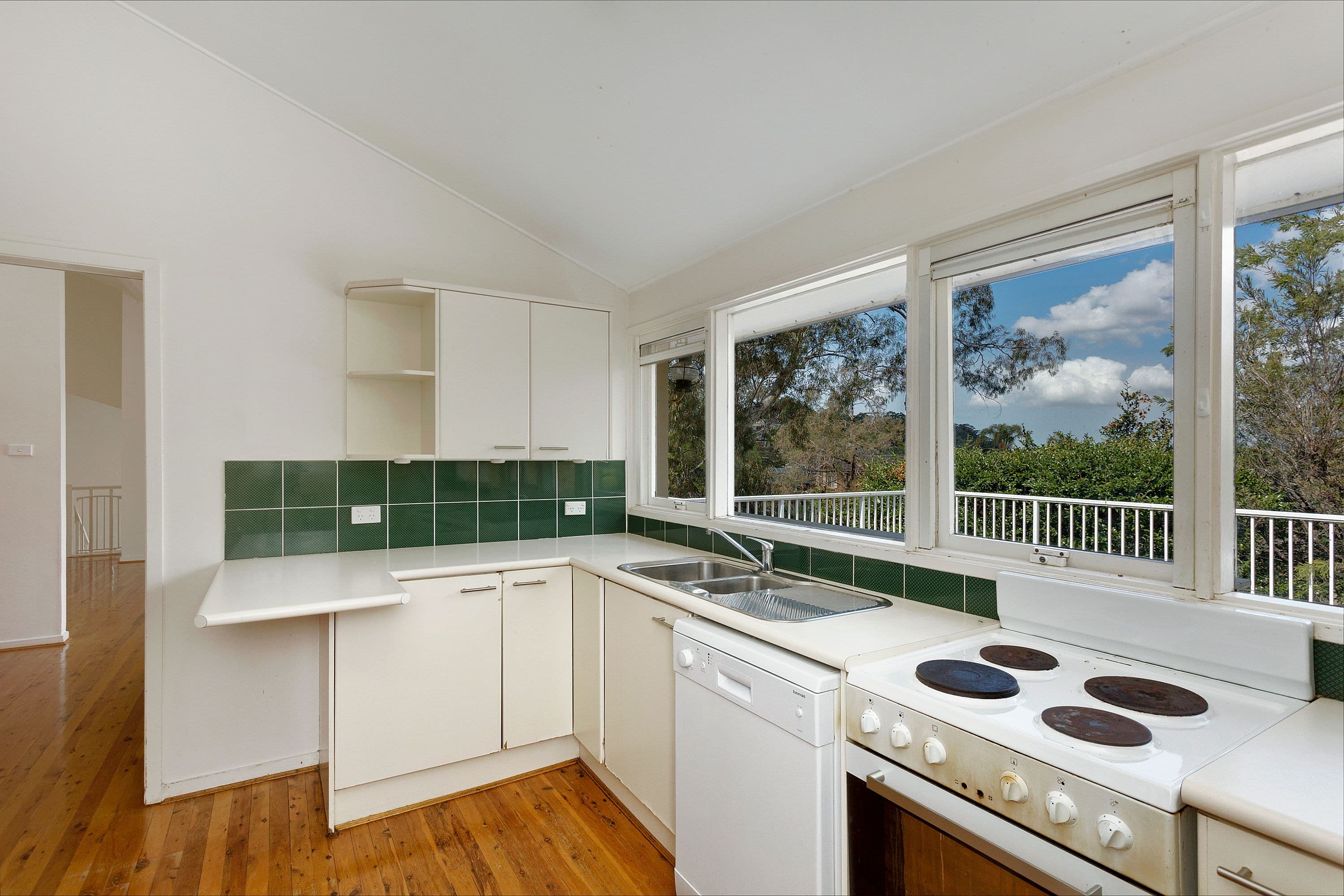 14 Adare Place, Killarney Heights - Thumbnail 6