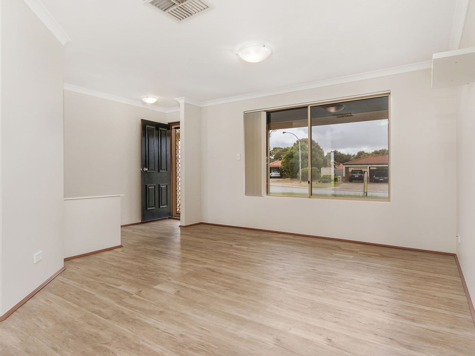 7 Stirling Close, Port Kennedy WA 6172, Port Kennedy - Thumbnail 2