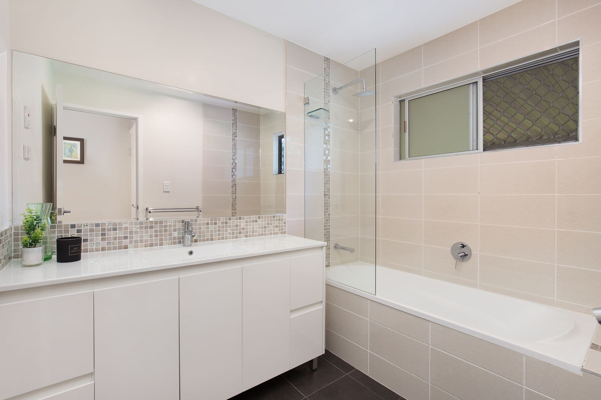 25 Gladewood Drive, Daisy Hill QLD 4127, Daisy Hill - Thumbnail 5