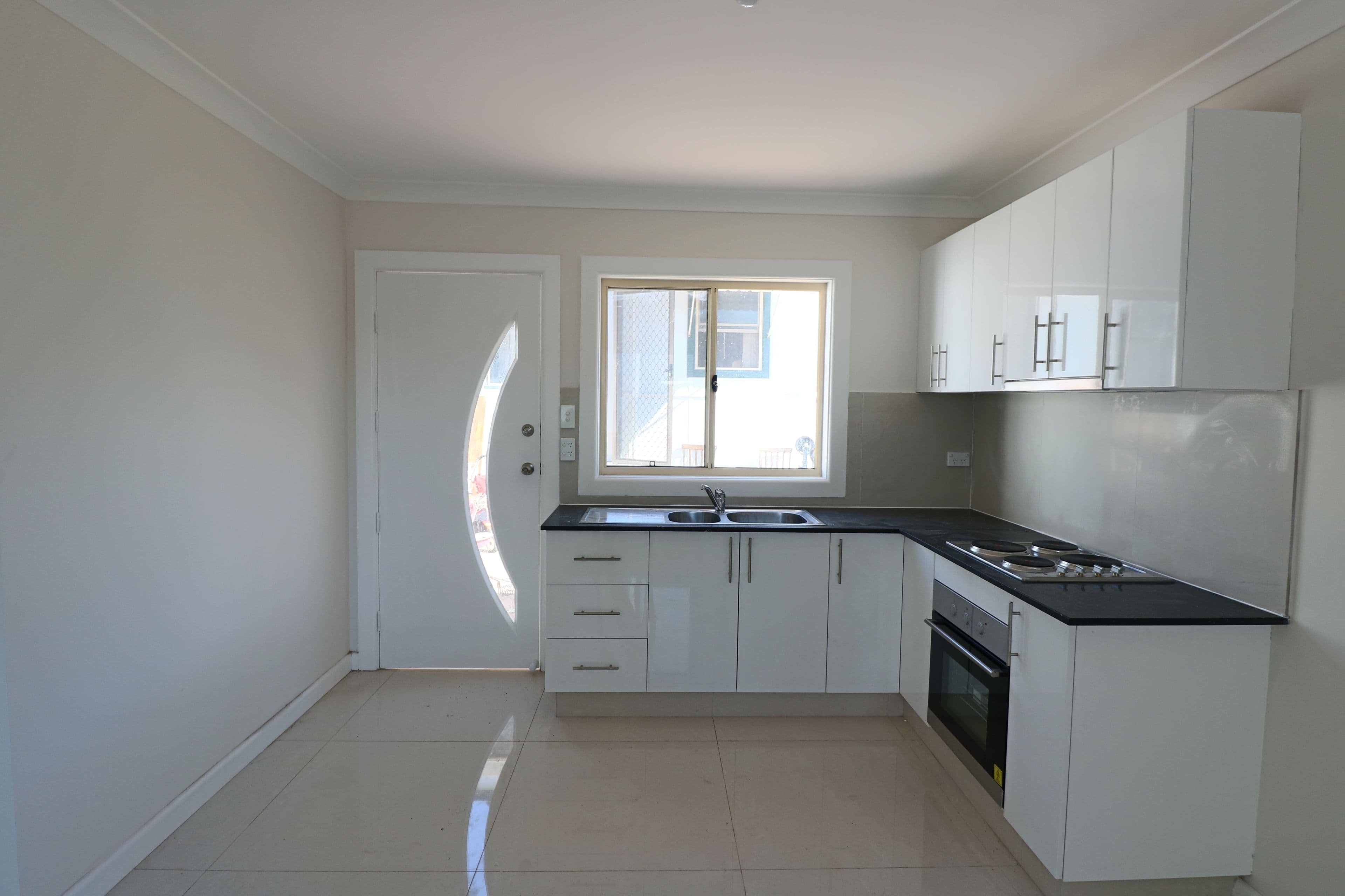 18 Van Dieman Crescent, Fairfield NSW 2165, Fairfield - Thumbnail 3