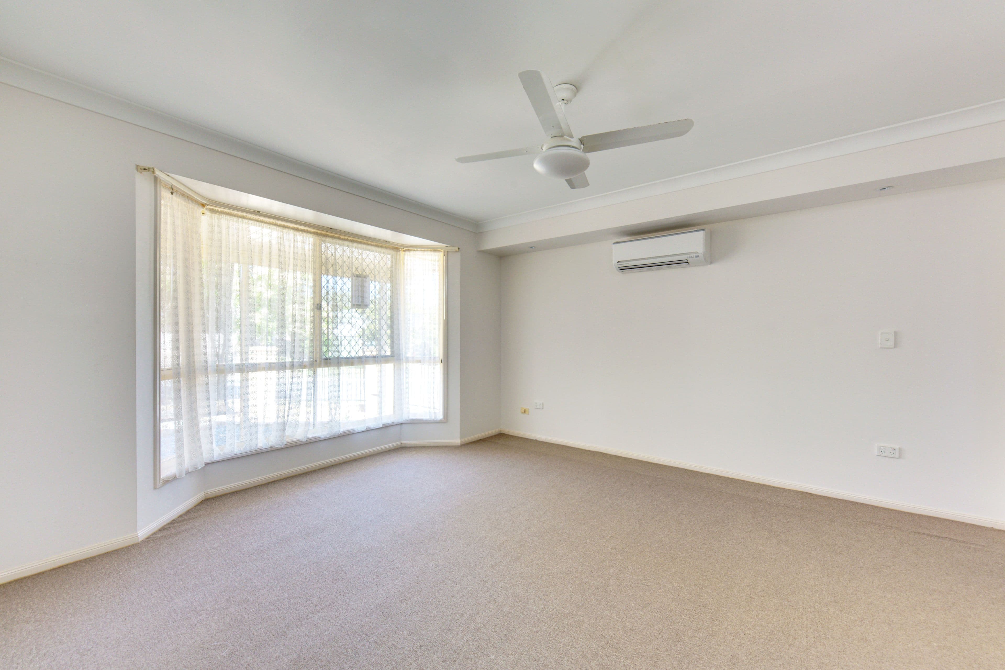 1 Warrego Place, Forest Lake QLD 4078, Forest Lake - Thumbnail 3