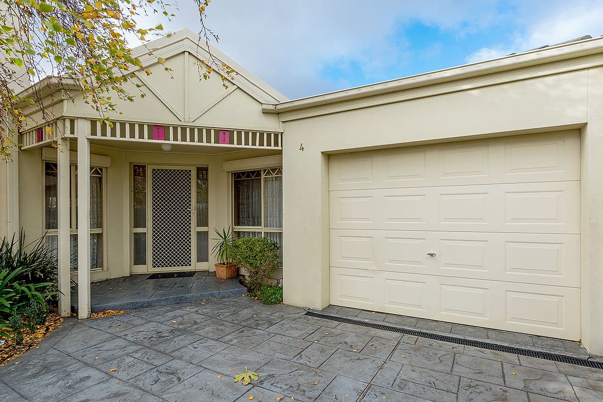 118 Bruce Street, Coburg VIC 3058, Coburg - Image 1