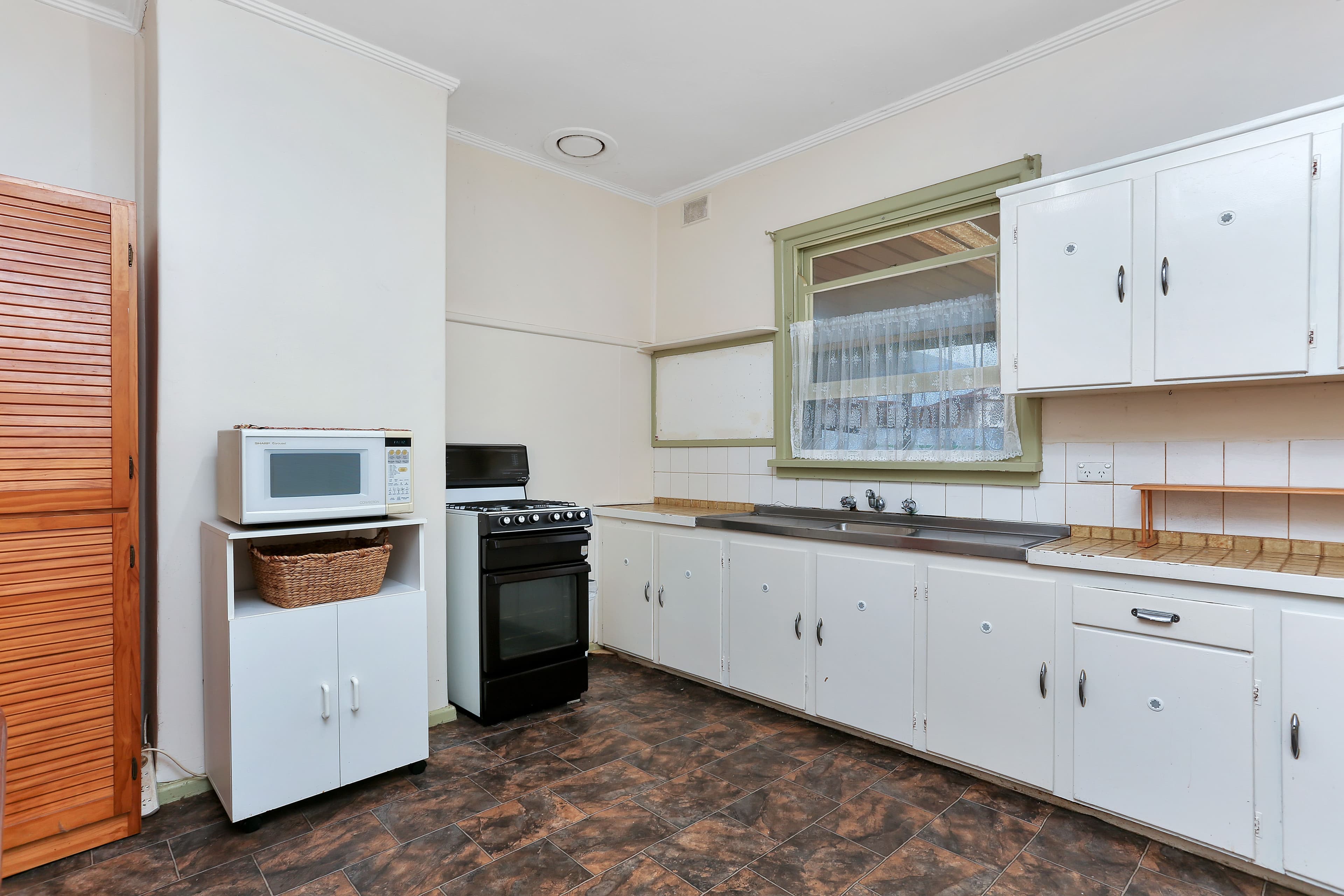9 Leander Crescent, Greenacres SA 5086, Greenacres - Thumbnail 5