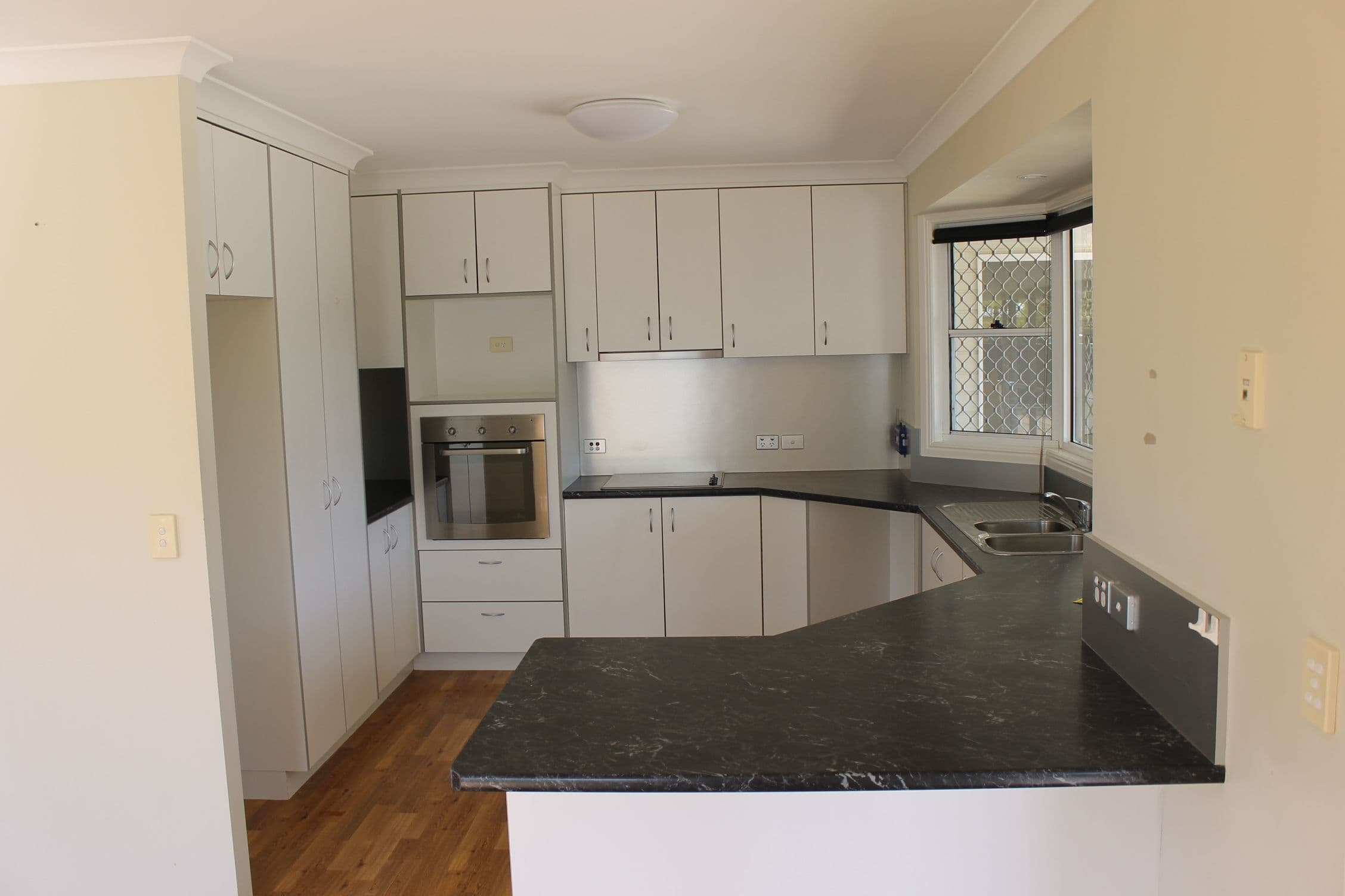 9 Carindale Drive, Dalby QLD 4405, Dalby - Thumbnail 2