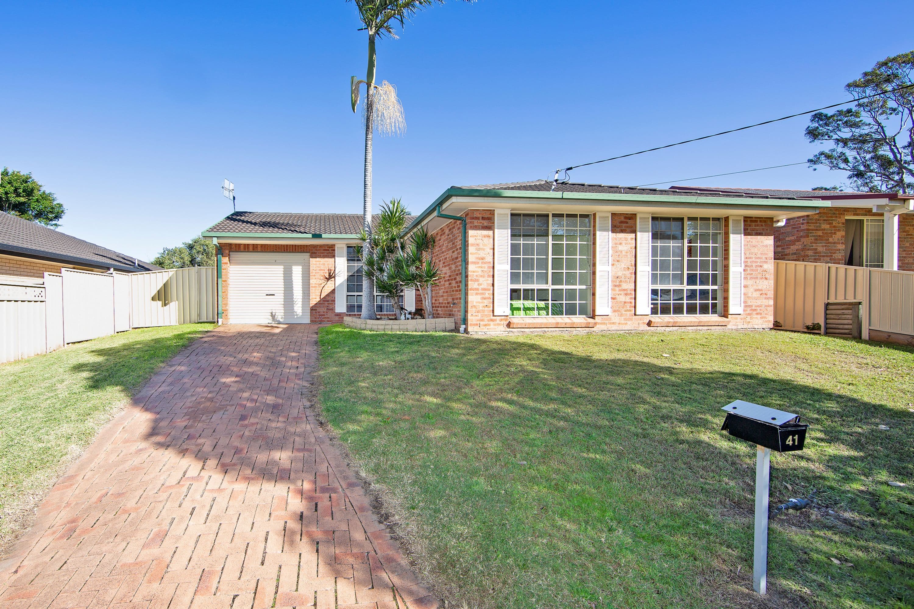 41 Scenic Circle, Budgewoi NSW 2262, Budgewoi - Thumbnail 2