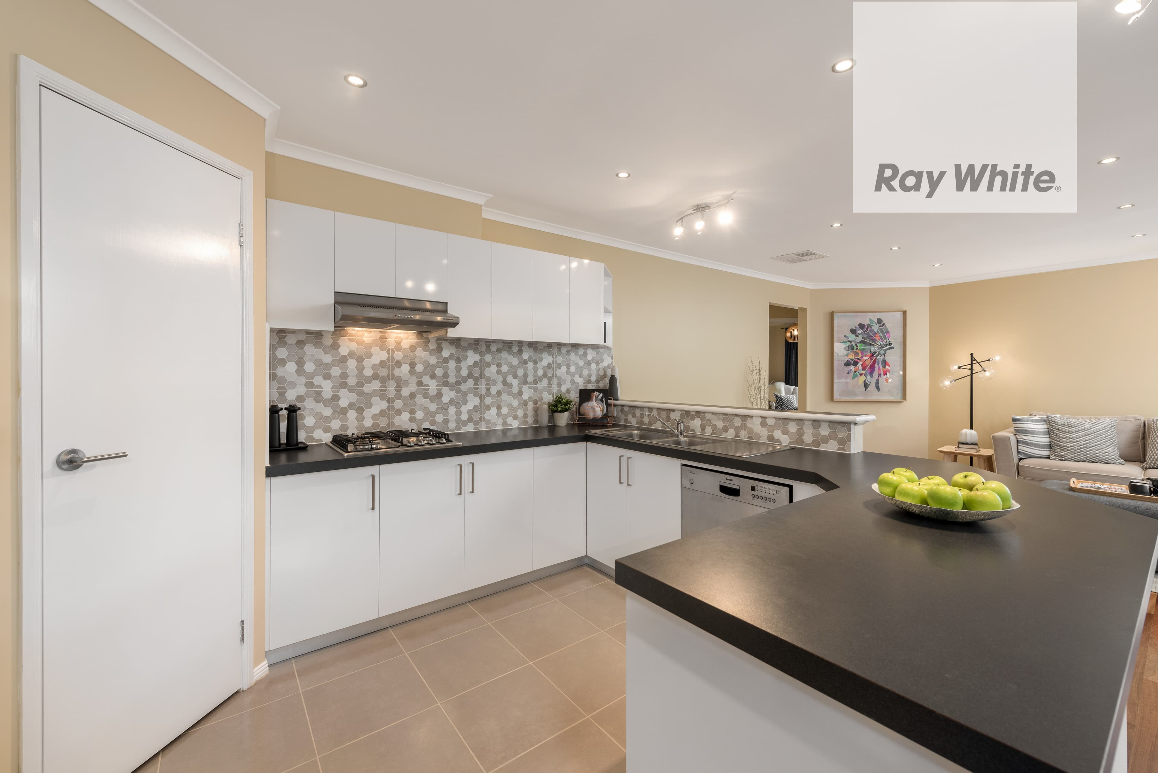 35 Buttercup Grove, Bundoora VIC 3083, Bundoora - Thumbnail 4