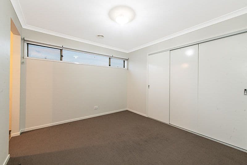 24 Harvard Street, Cranbourne West VIC 3977, Cranbourne West - Thumbnail 6
