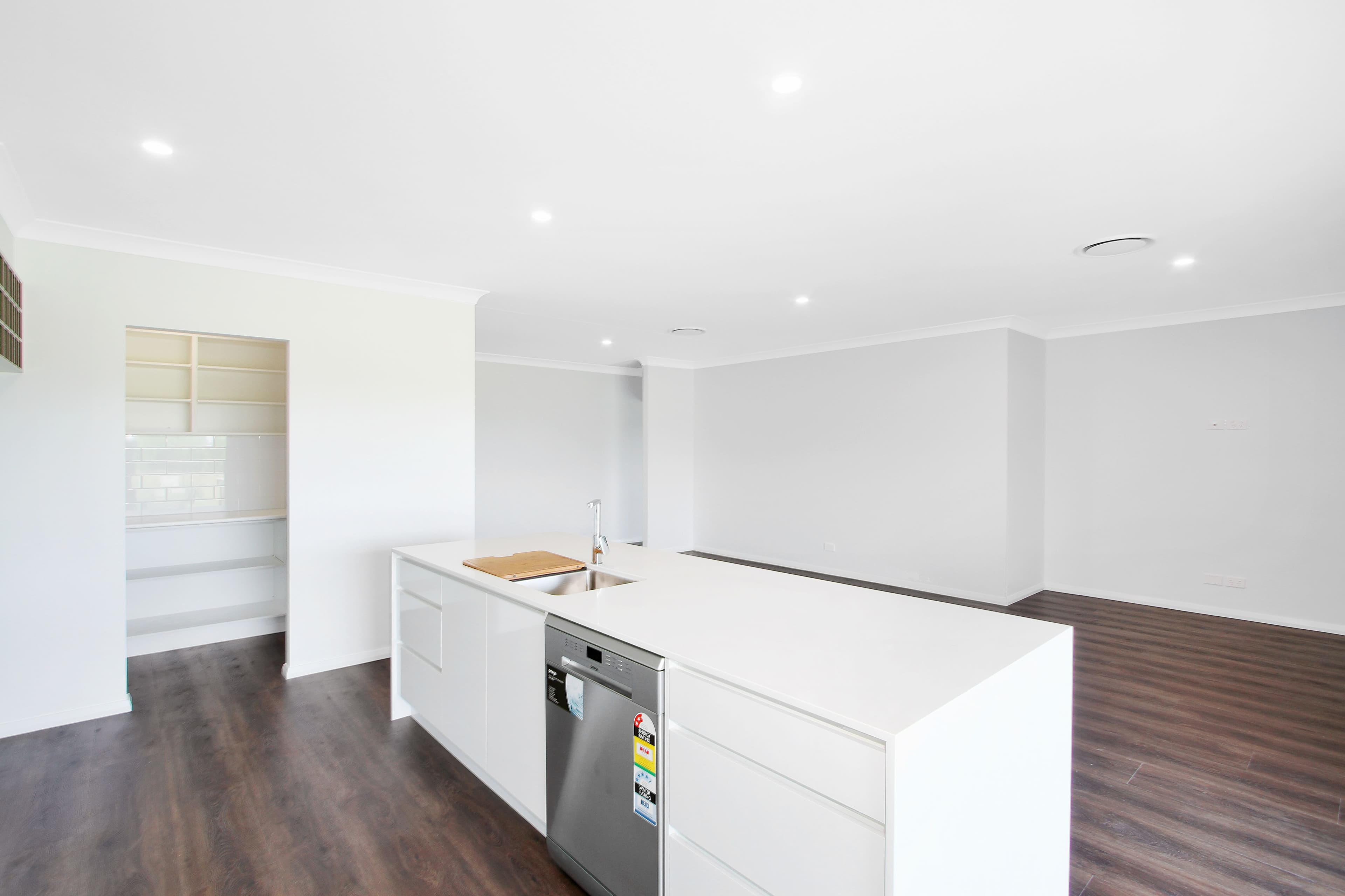 32 Kingham Street, Tamworth NSW 2340, Tamworth - Thumbnail 2