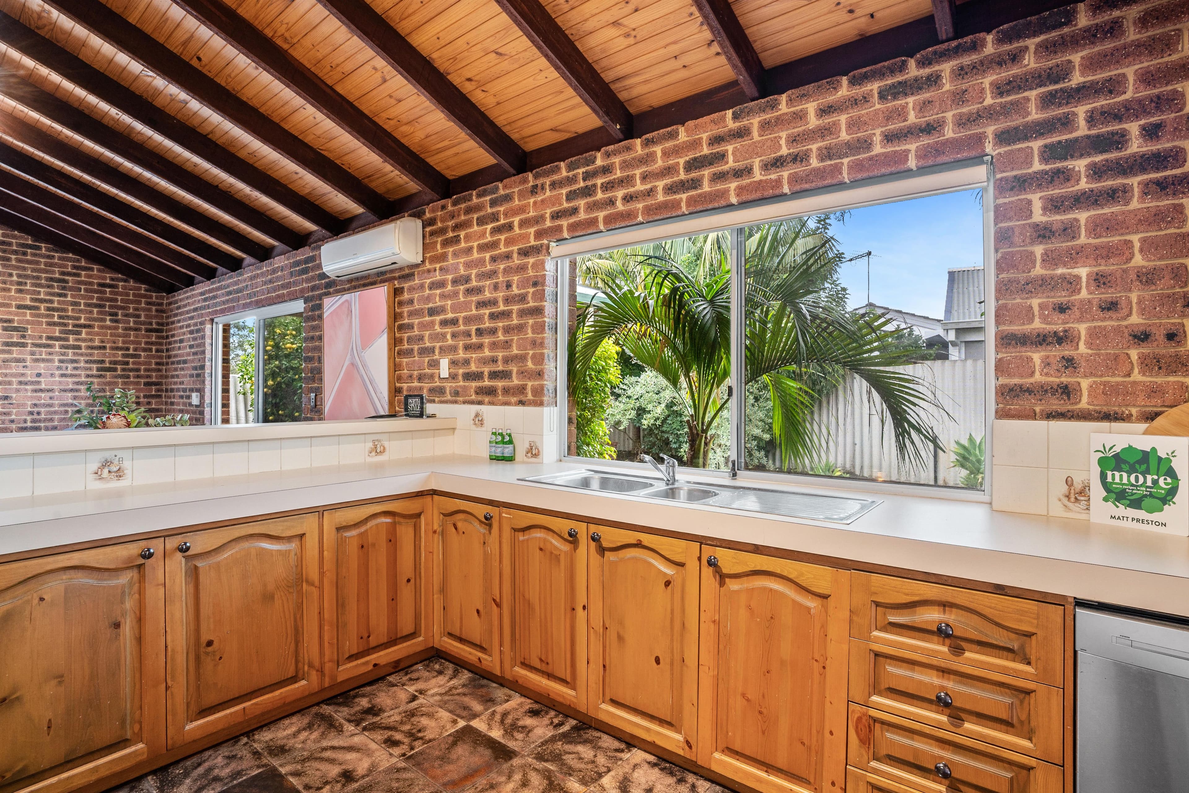 6 Winster Close, Duncraig WA 6023, Duncraig - Thumbnail 6
