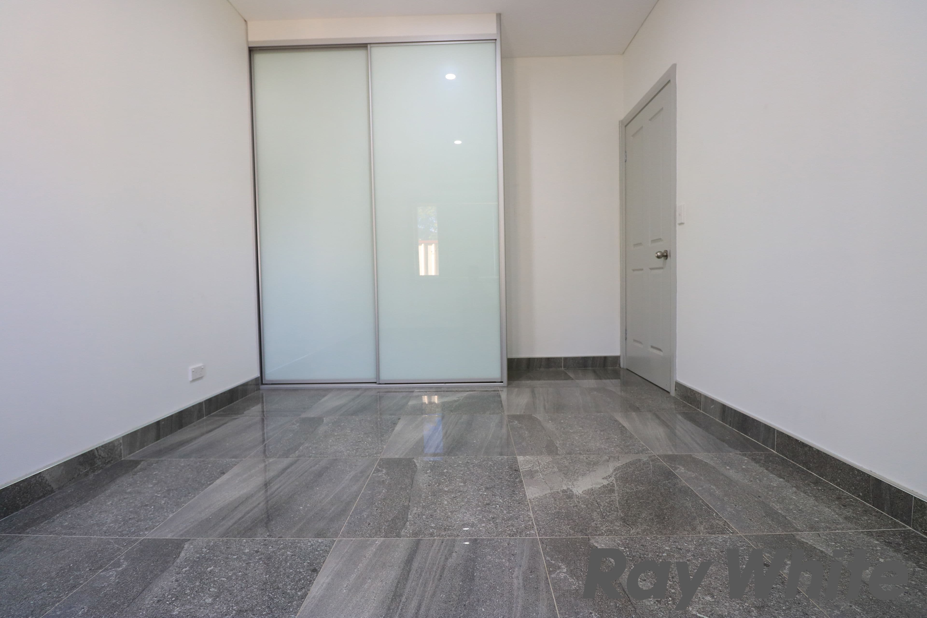 11b Paul Street, Canley Heights NSW 2166, Canley Heights - Thumbnail 4