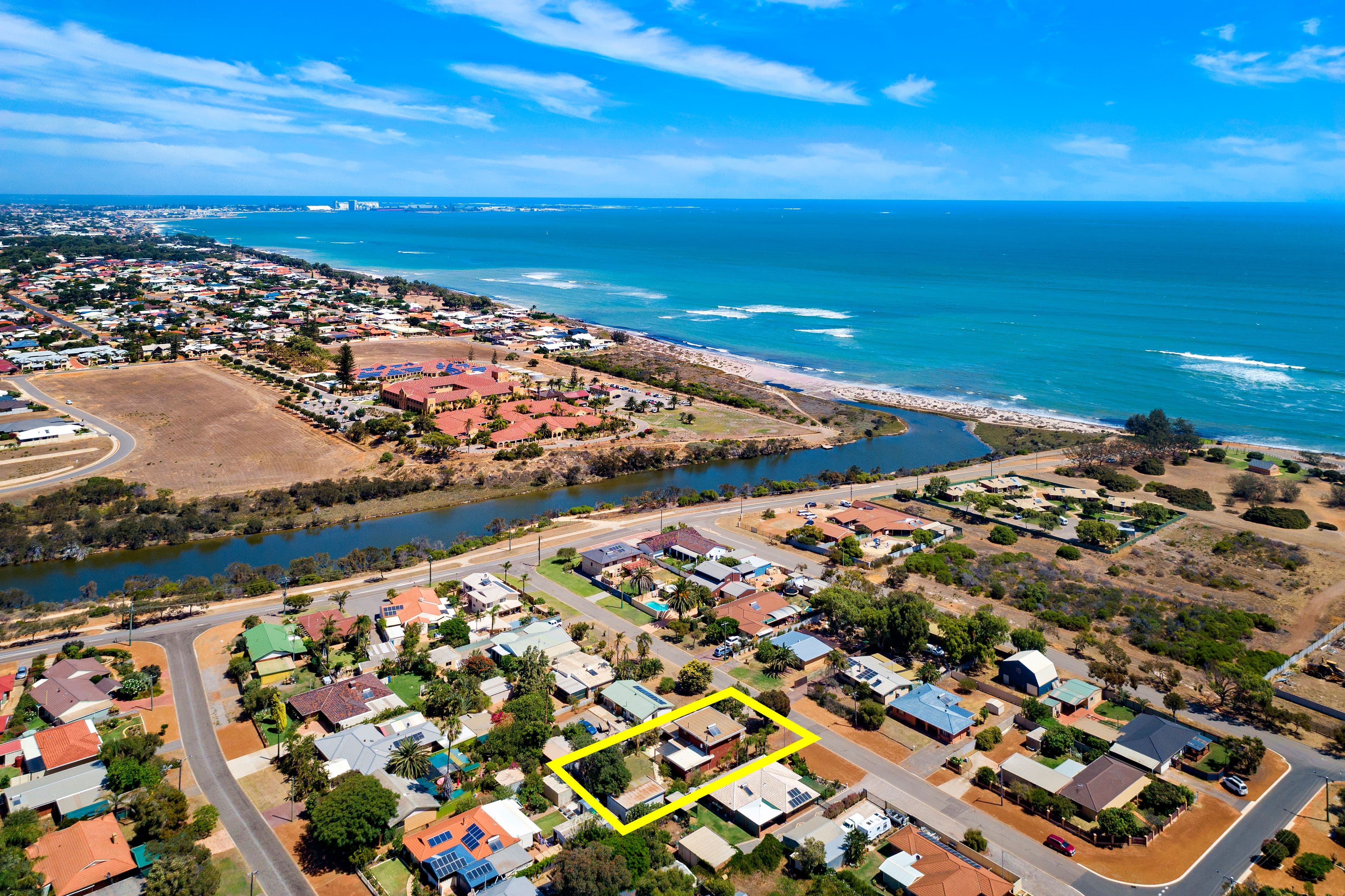 10 Centaur Road, Sunset Beach WA 6530, Sunset Beach - Thumbnail 3