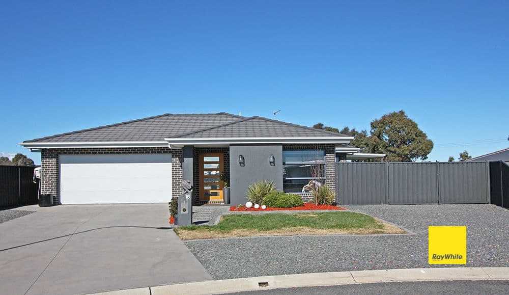 18 Murray Grey Place, Bungendore NSW 2621, Bungendore - Image 1