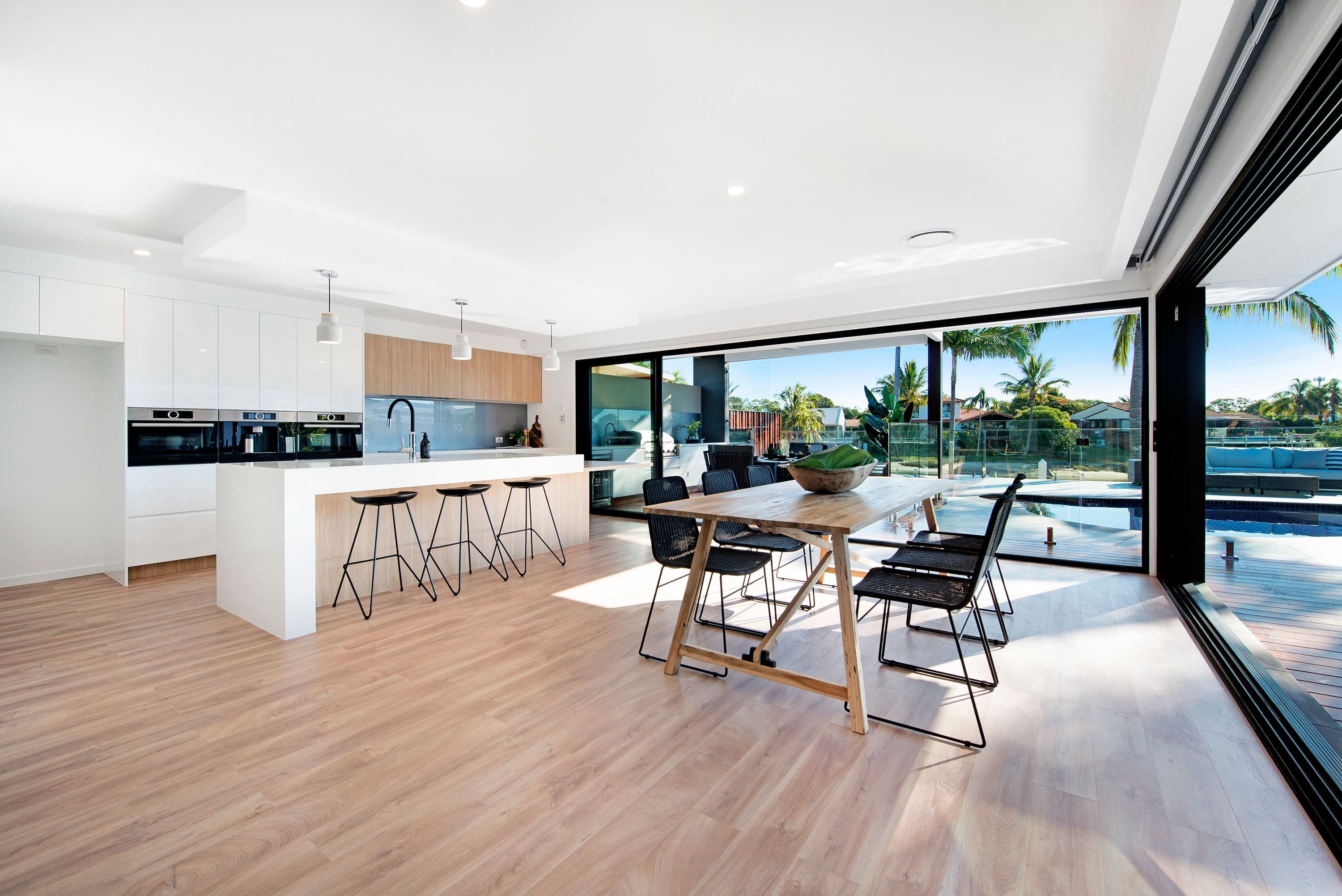 24 Cadence Avenue, Mermaid Waters QLD 4218, Mermaid Waters - Thumbnail 2