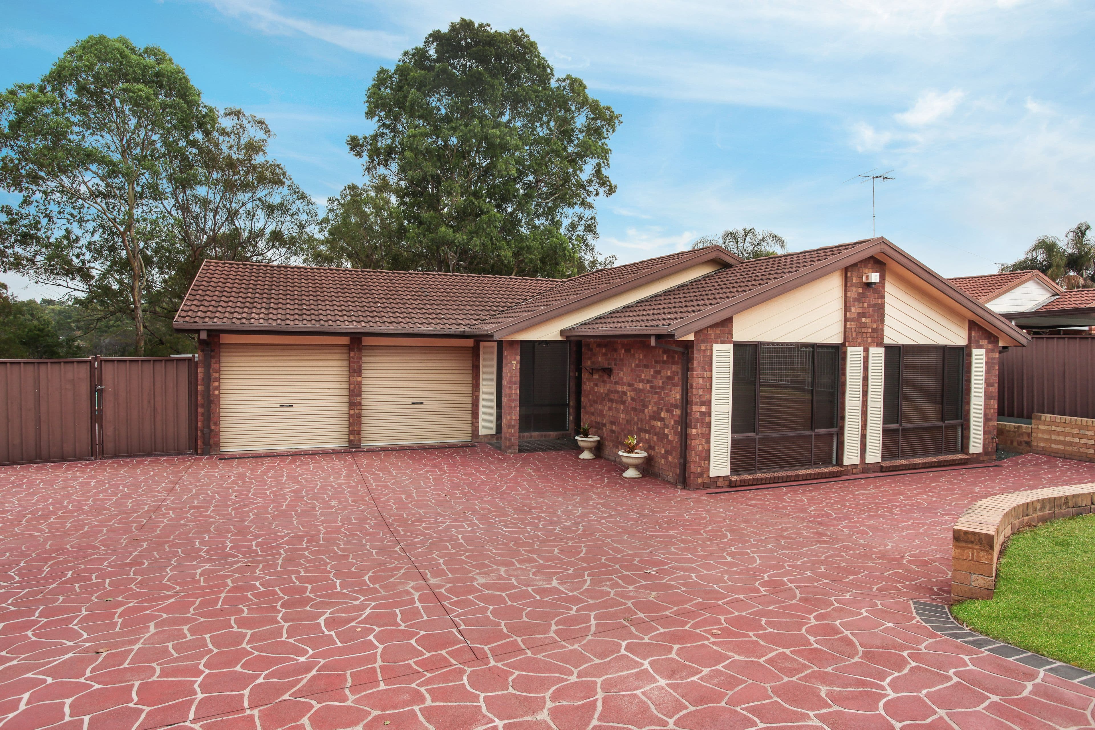7 Holst Close, Bonnyrigg Heights - Image 1