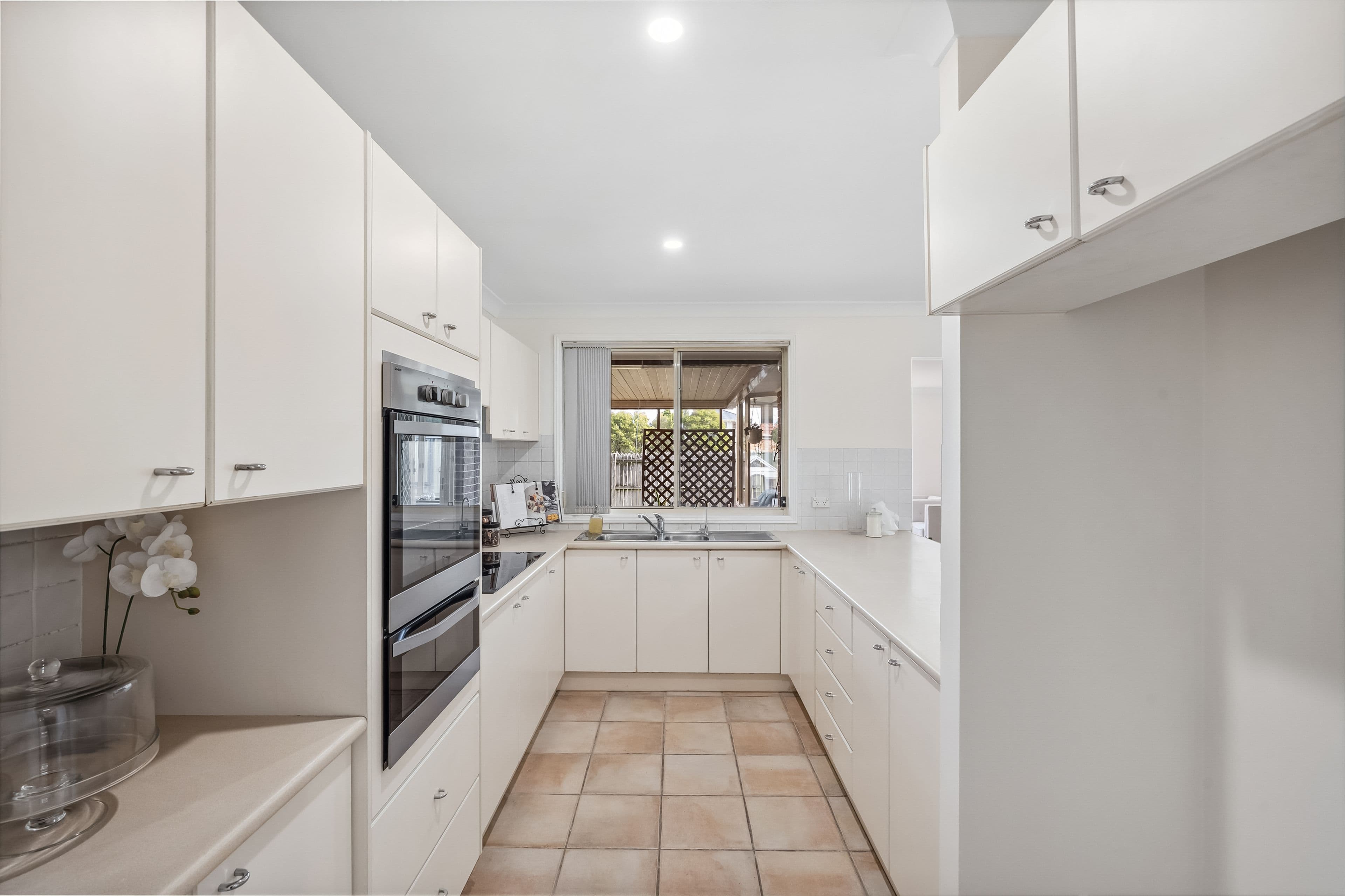 25 Athlone Street, Cecil Hills NSW 2171, Cecil Hills - Thumbnail 6