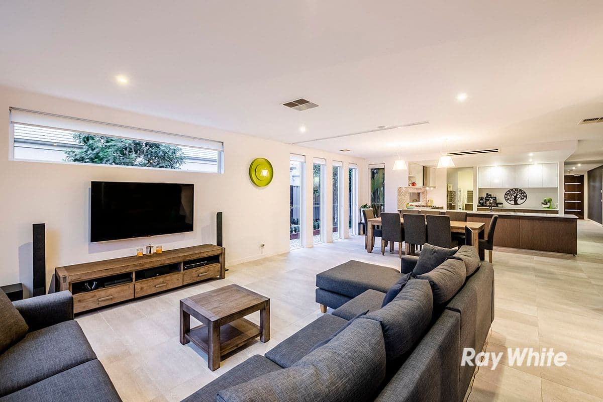 16 Worthington Boulevard, Pakenham VIC 3810, Pakenham - Thumbnail 3