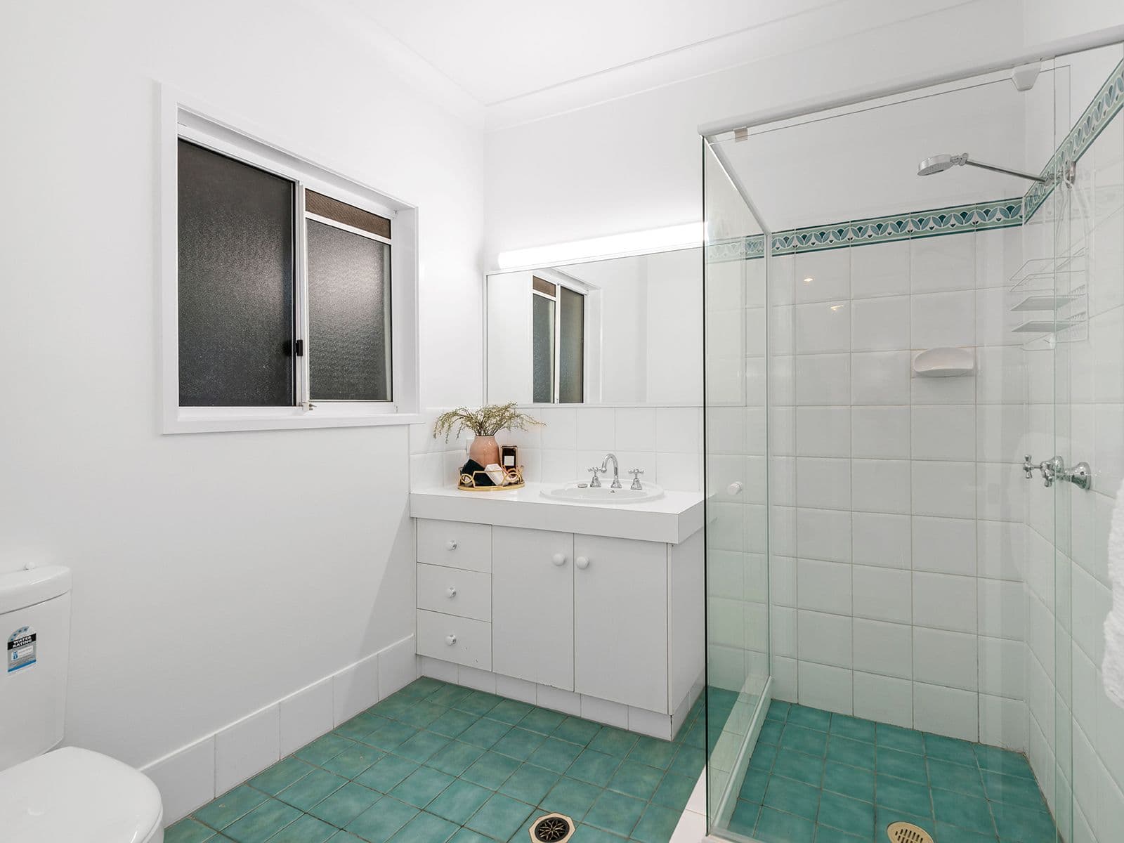 6 Chadston Close, Kenmore Hills QLD 4069, Kenmore Hills - Thumbnail 7