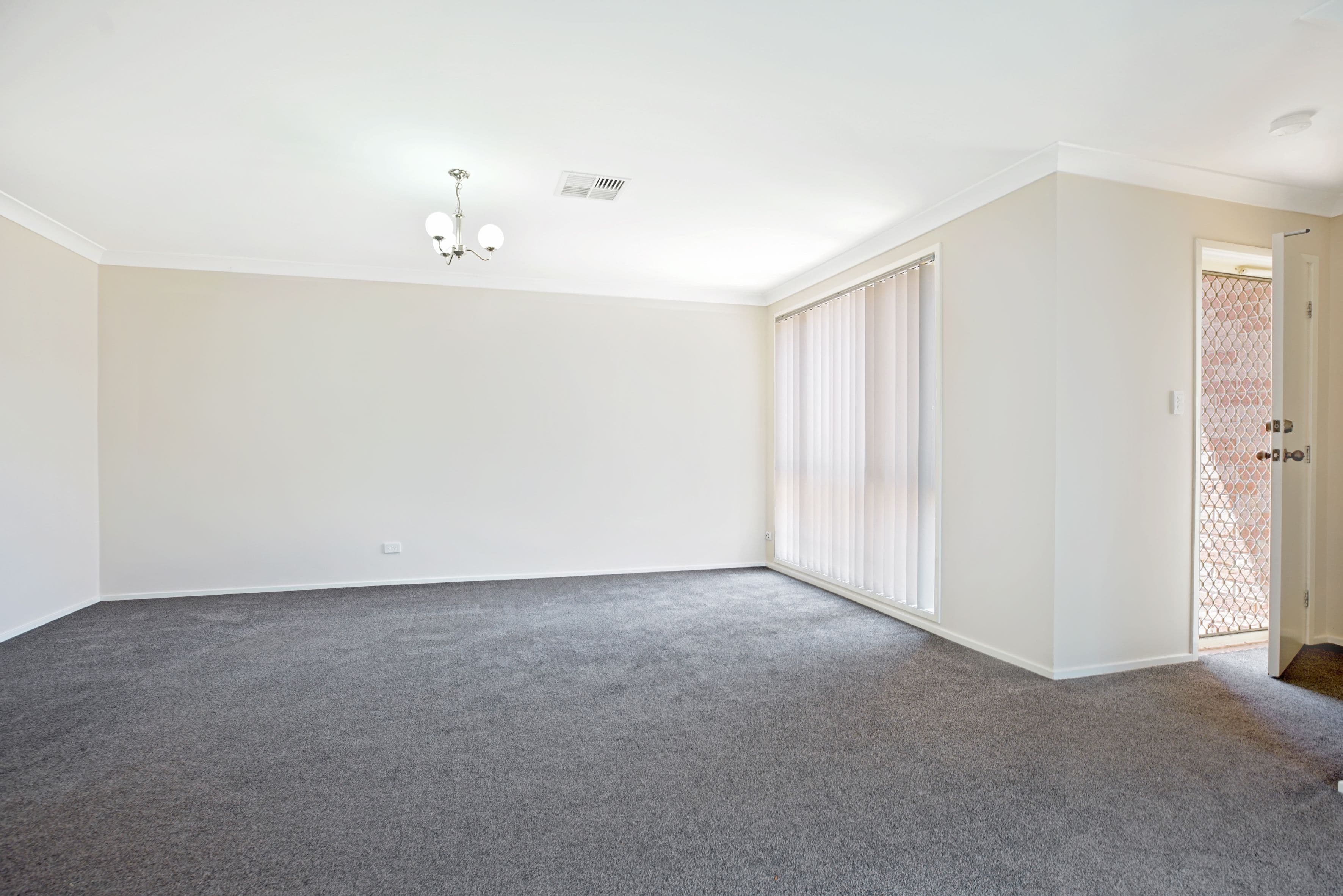 2 Butcherbird Place, Glenmore Park - Thumbnail 5