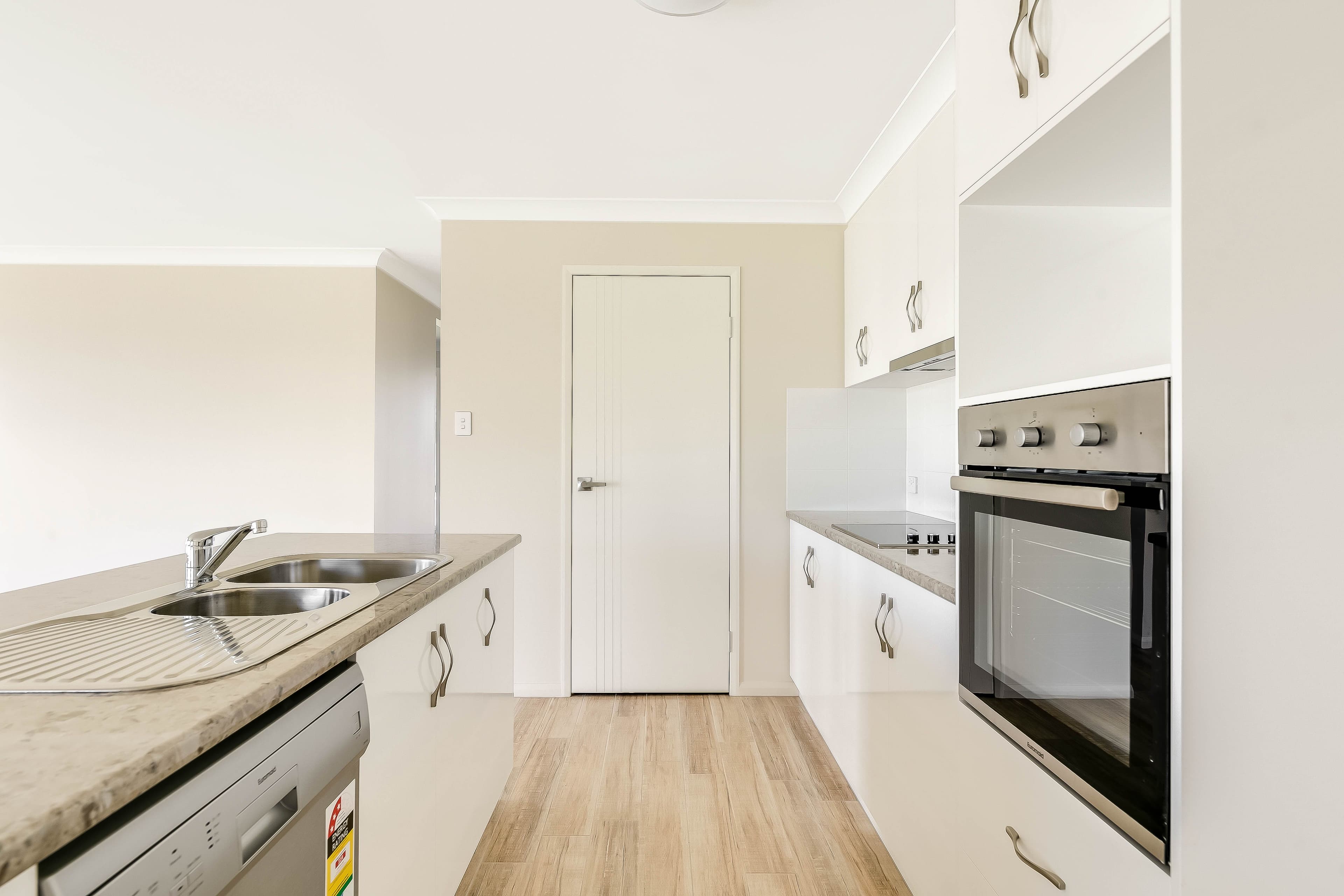 3 Lourdes Street, Middle Ridge QLD 4350, Middle Ridge - Thumbnail 5