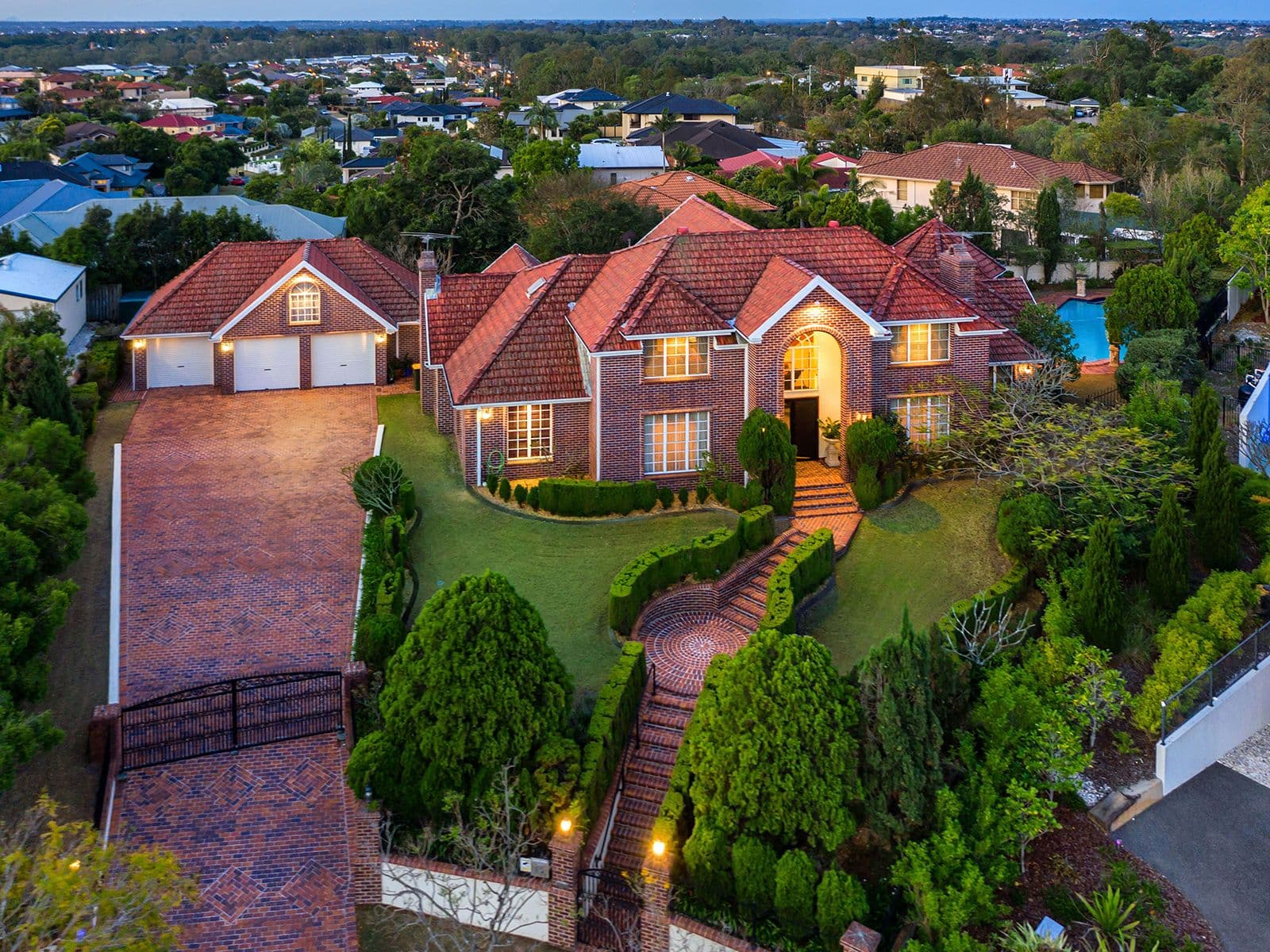23 Lunar Place, Bridgeman Downs QLD 4035, Bridgeman Downs - Image 1