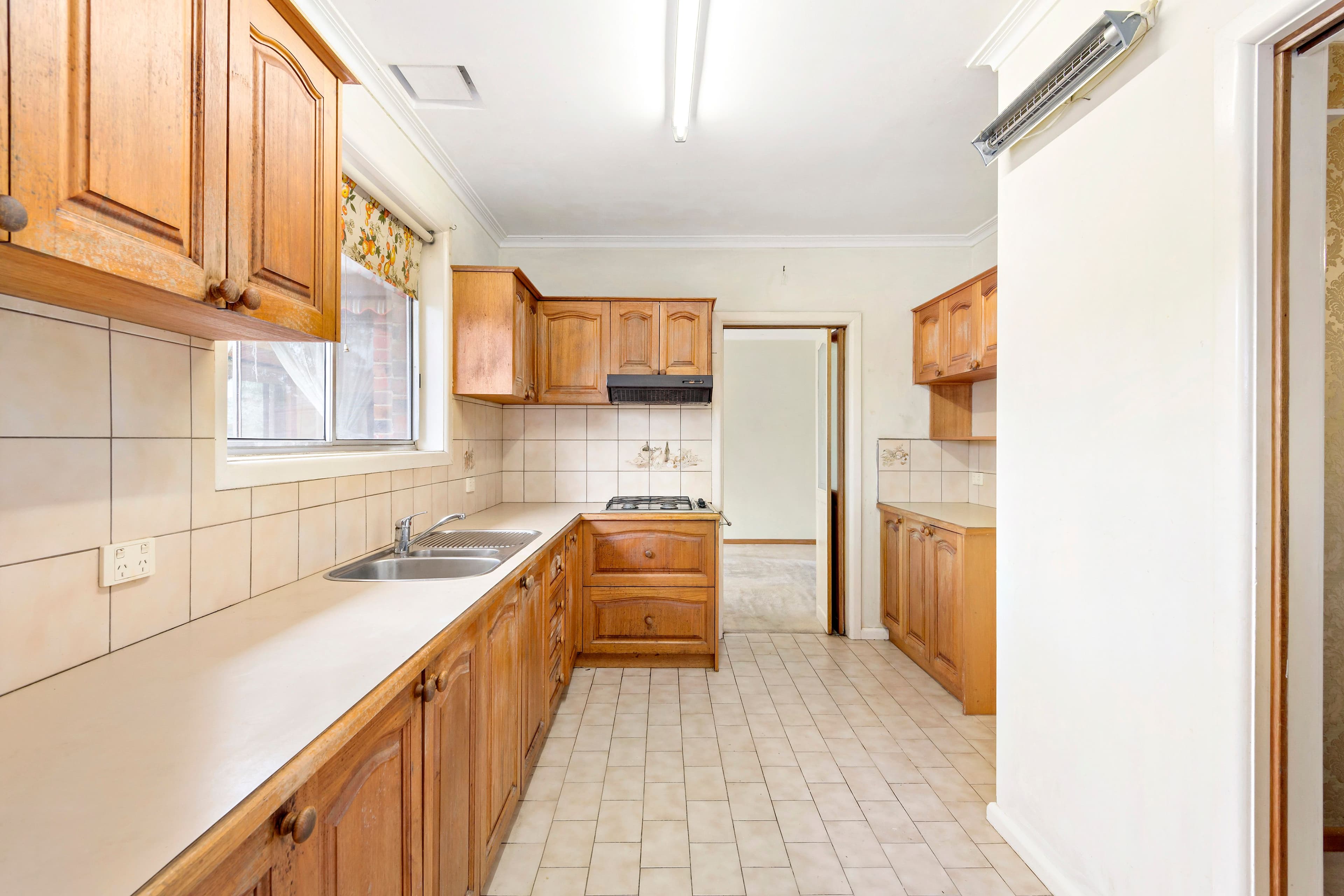 6 Bushbury Court, Hughesdale VIC 3166, Hughesdale - Thumbnail 4