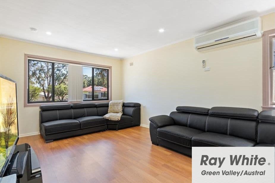 42 Busby Road, Busby - Thumbnail 2