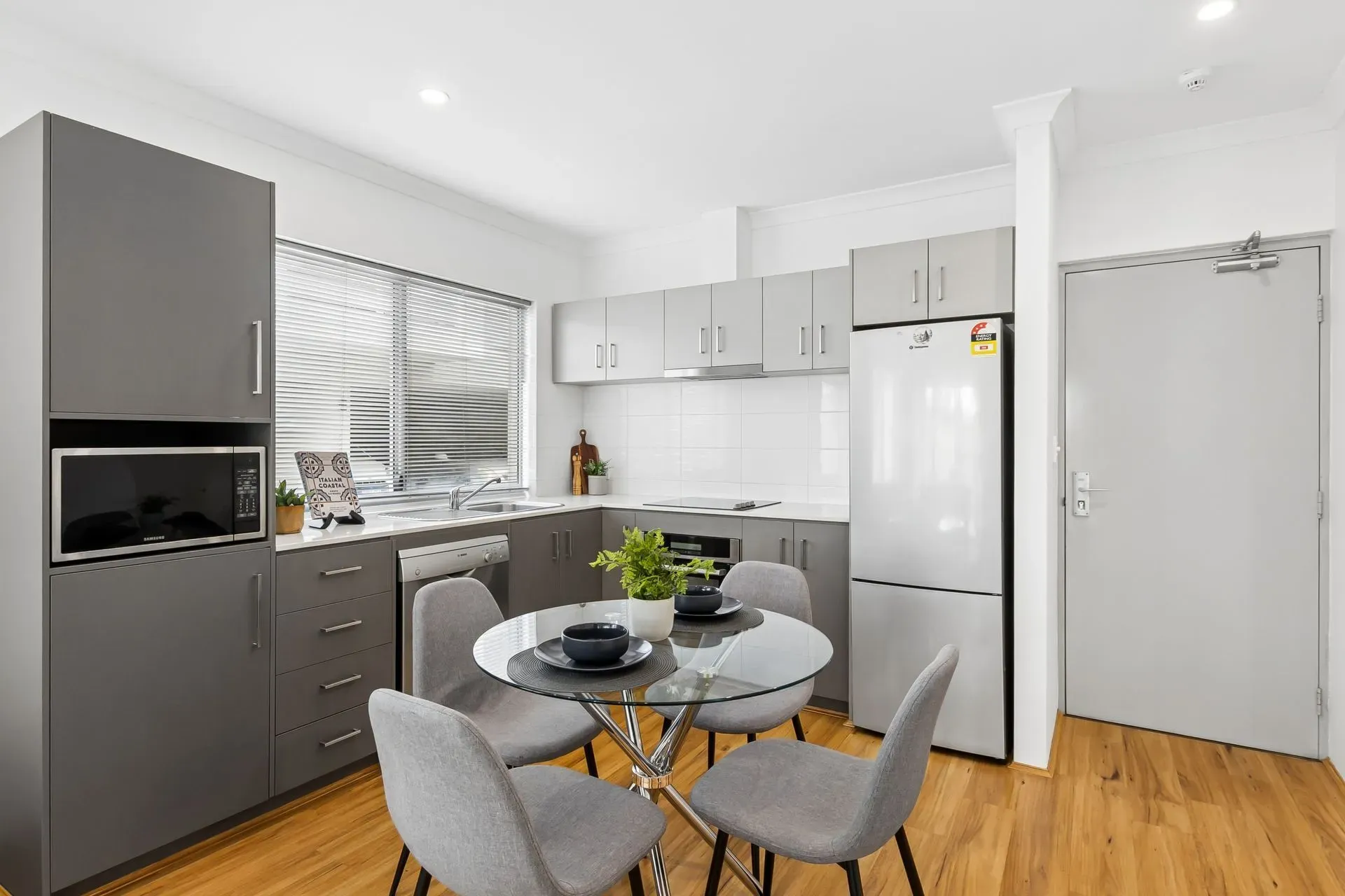 8/130 Arlunya Avenue, Cloverdale WA 6105, Cloverdale - Thumbnail 3