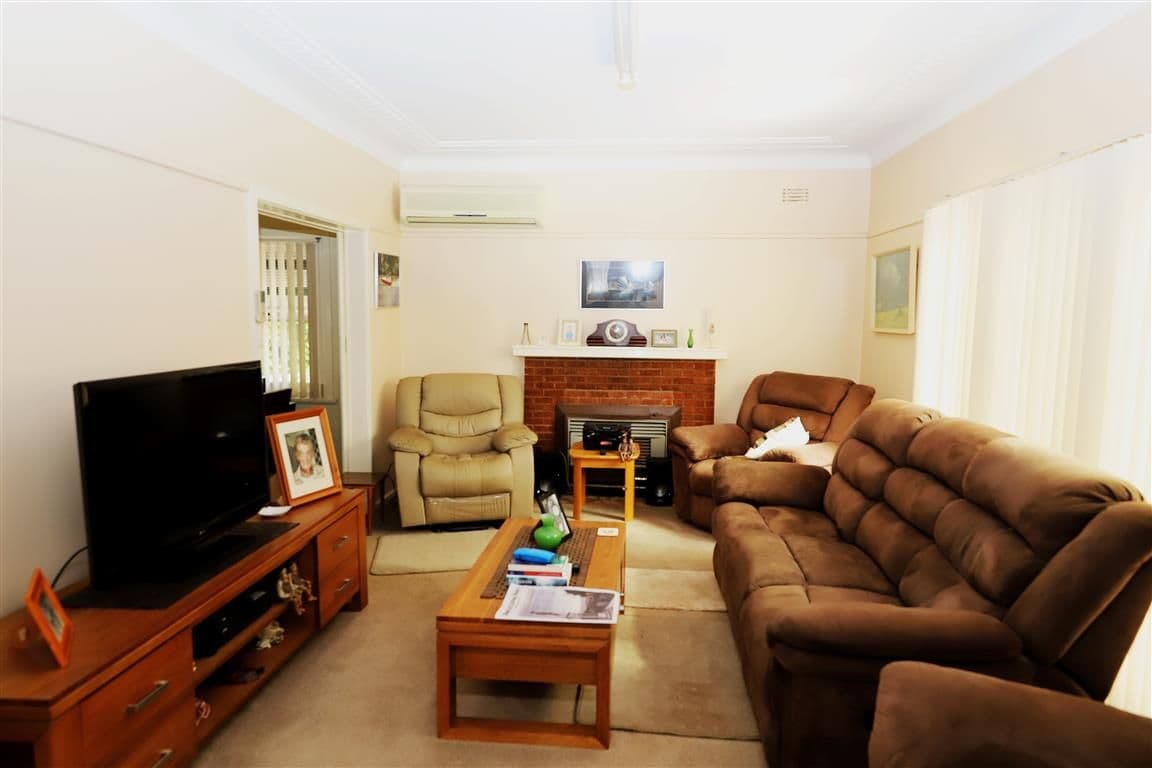 8 Beale Street, Tumut NSW 2720, Tumut - Thumbnail 2