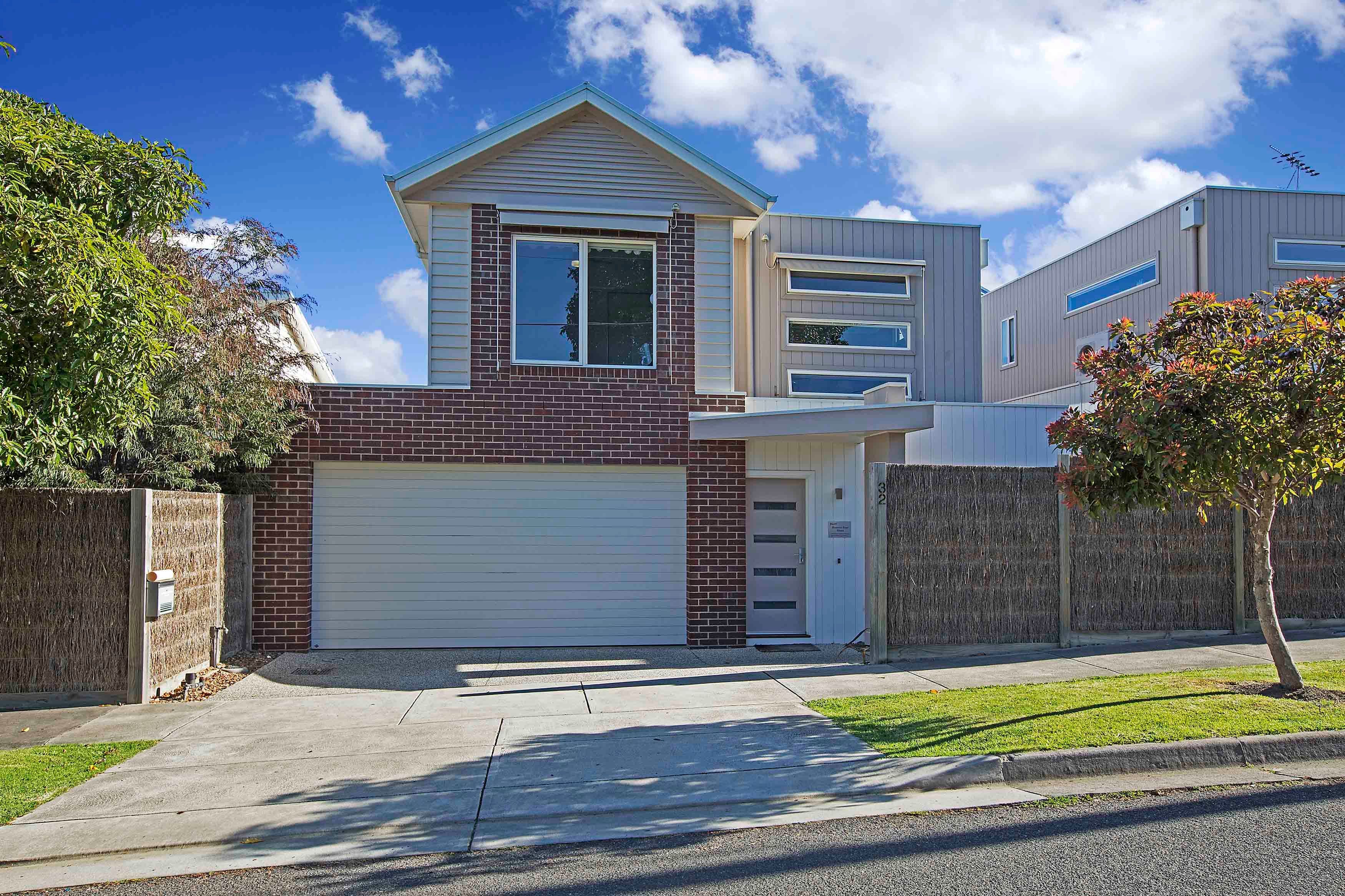 32 Murray Street, Highton VIC 3216, Highton - Image 1