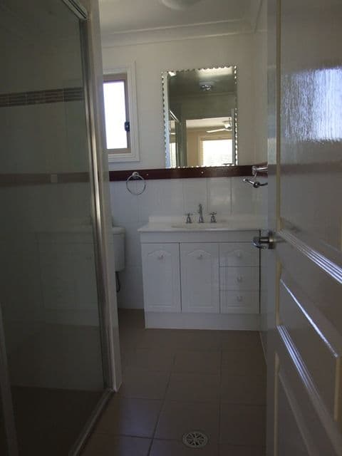 13 Thistle Street, Blackall QLD 4472, Blackall - Thumbnail 4