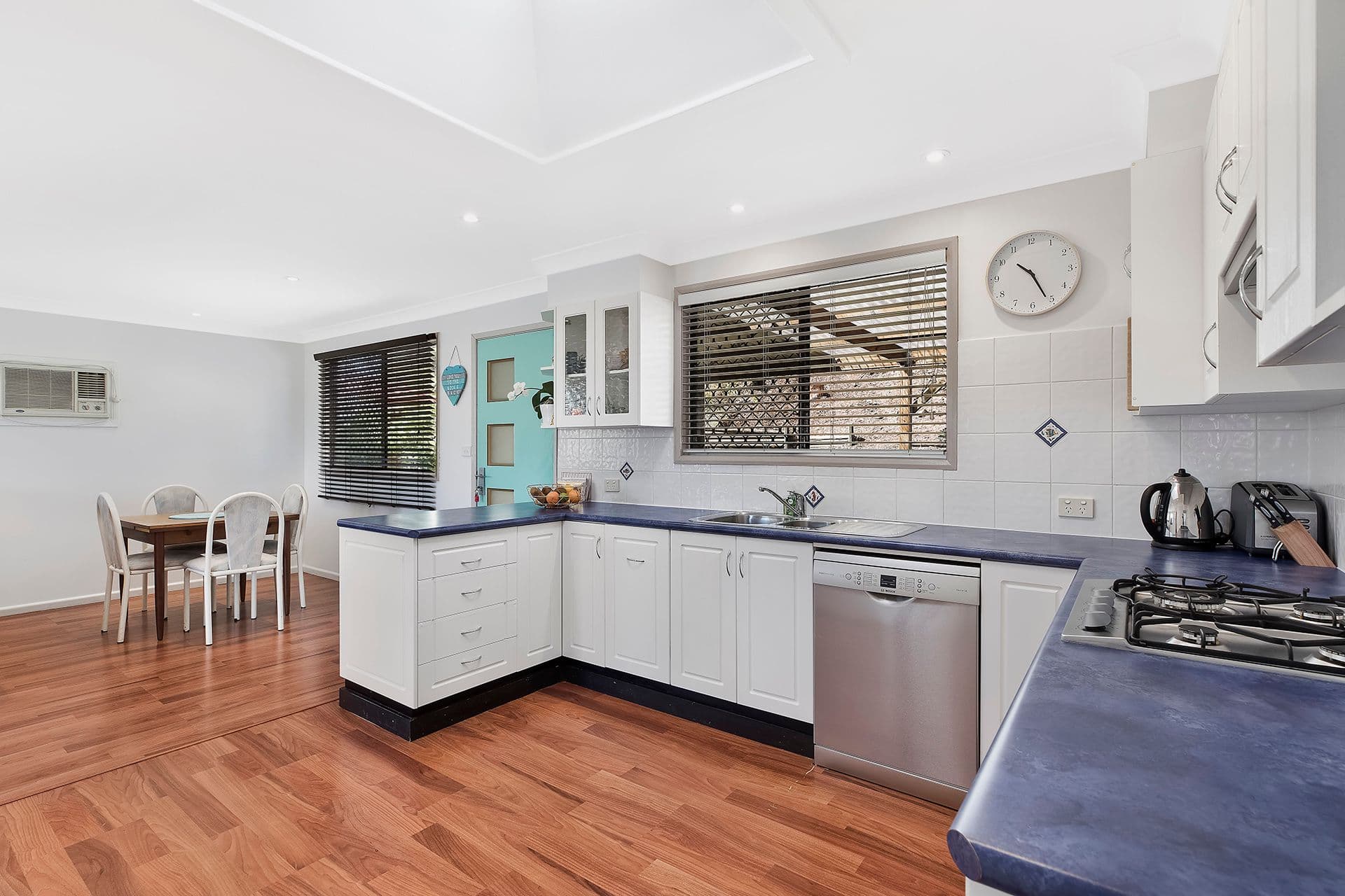 14 Scullin Place, Berkeley Vale - Thumbnail 2