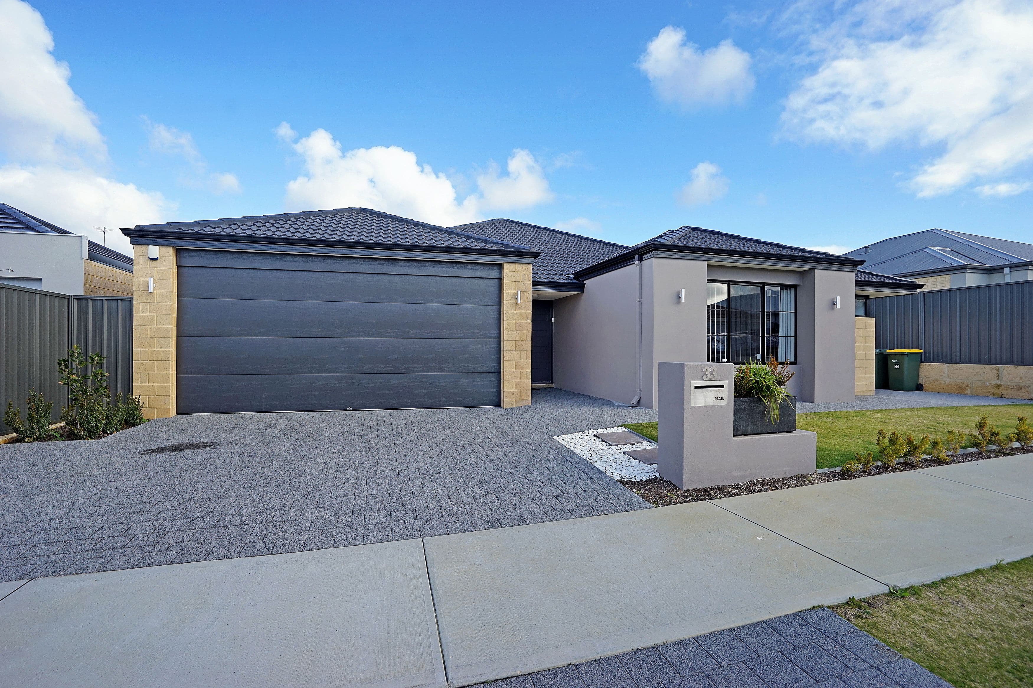 33 Saverne Way, Landsdale WA 6065, Landsdale - Thumbnail 2