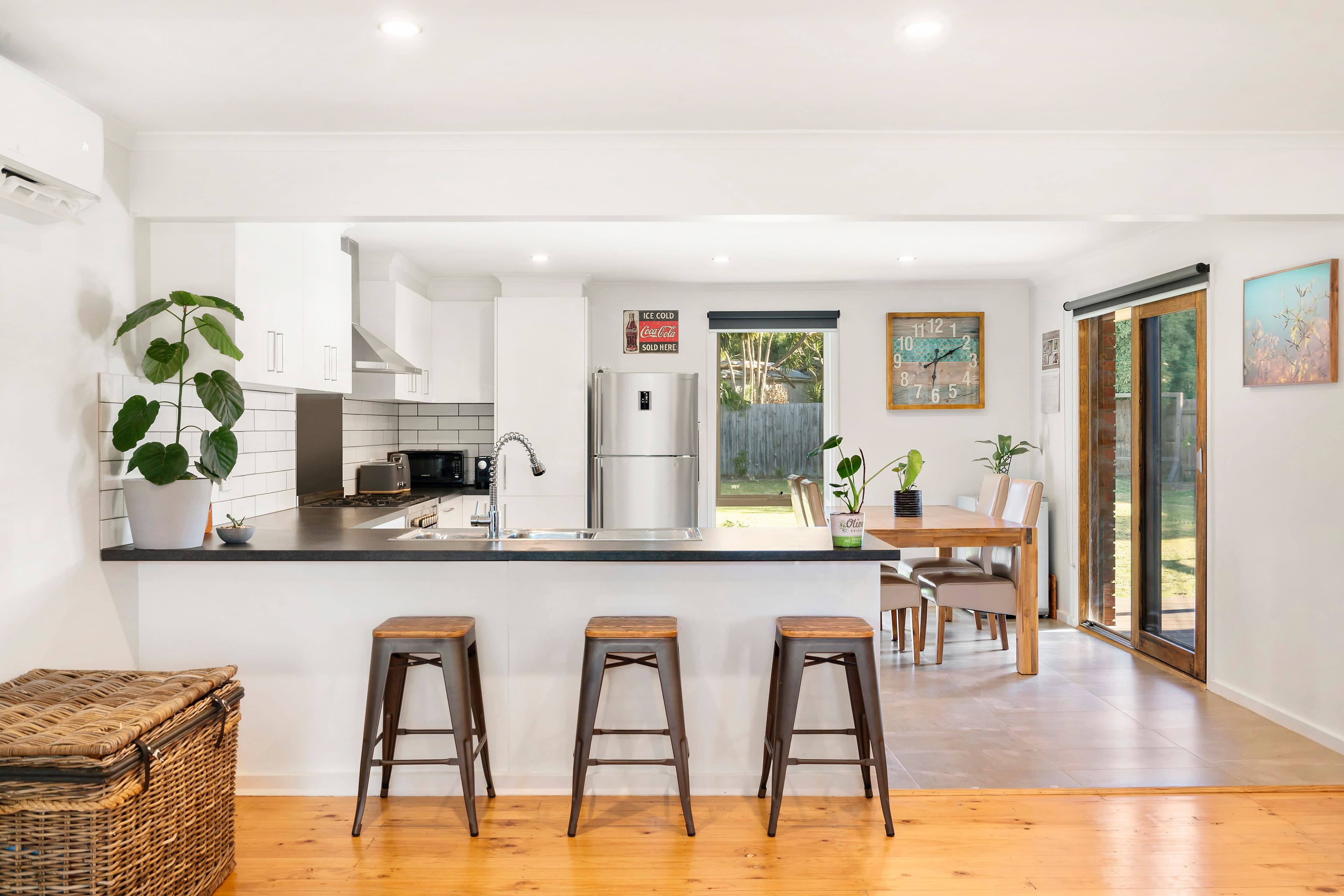 7 Darius Avenue, Frankston VIC 3199, Frankston - Thumbnail 3