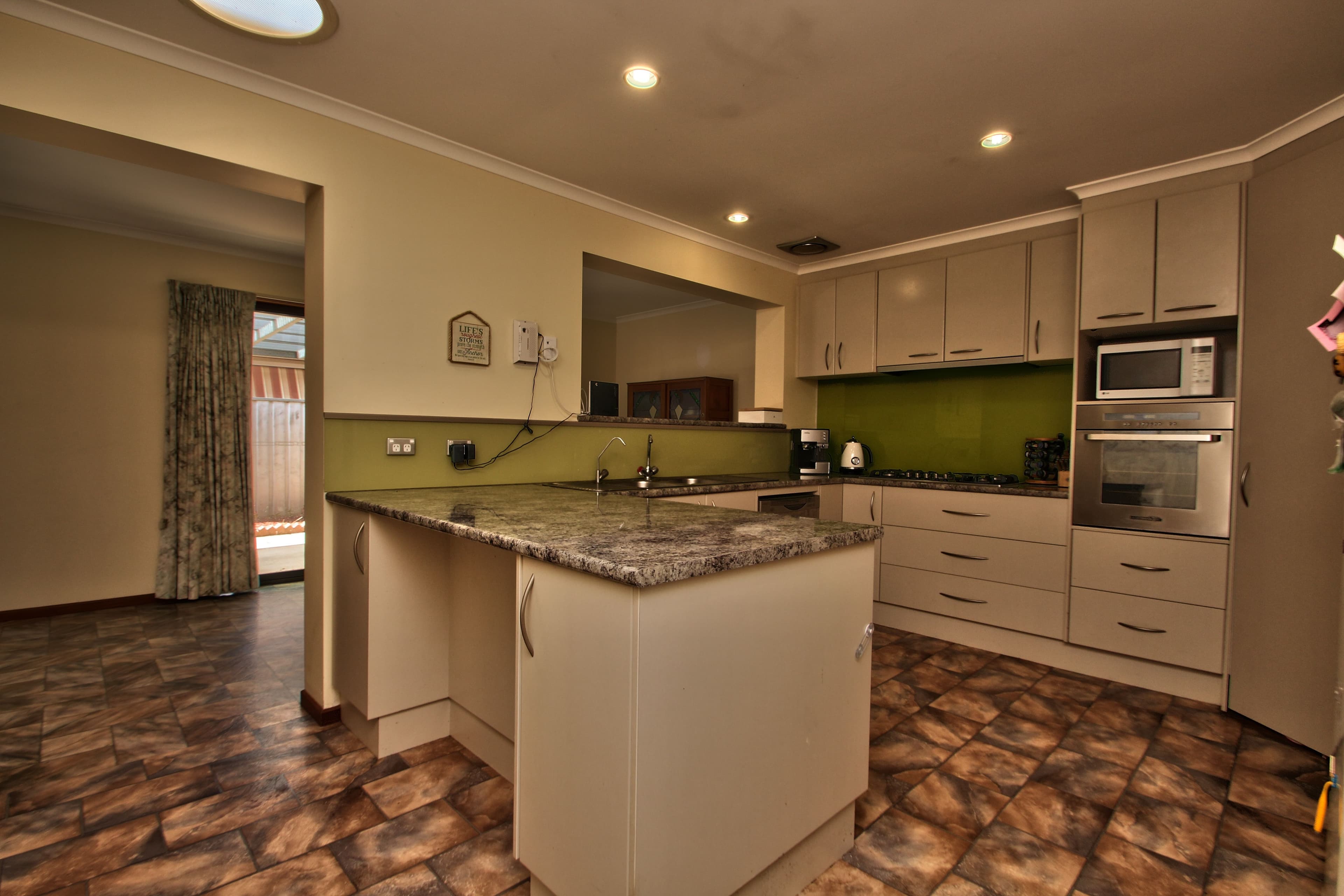 8 Gorton Street, Cobram VIC 3644, Cobram - Thumbnail 3