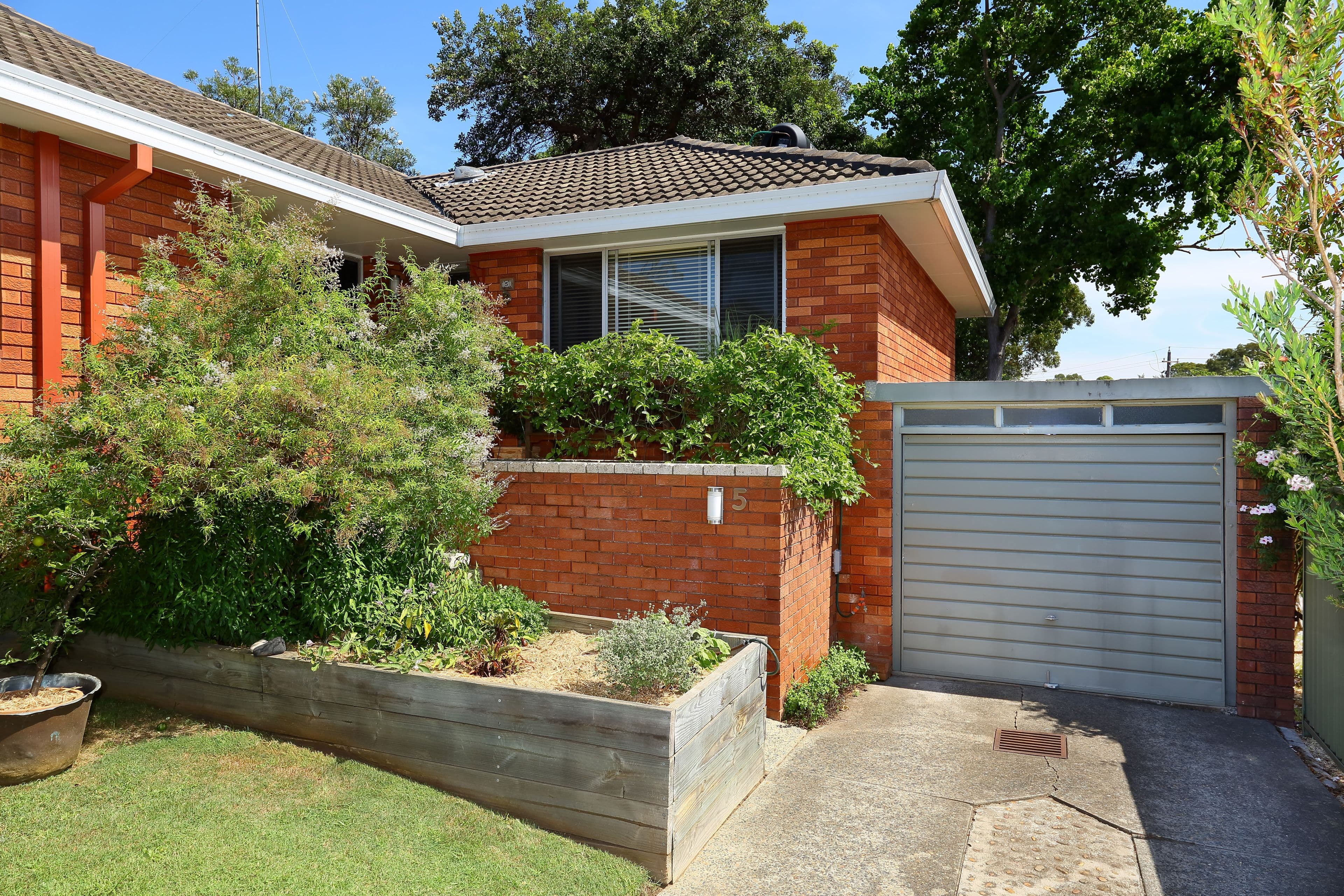 39 Mutual Road, Mortdale NSW 2223, Mortdale - Thumbnail 2