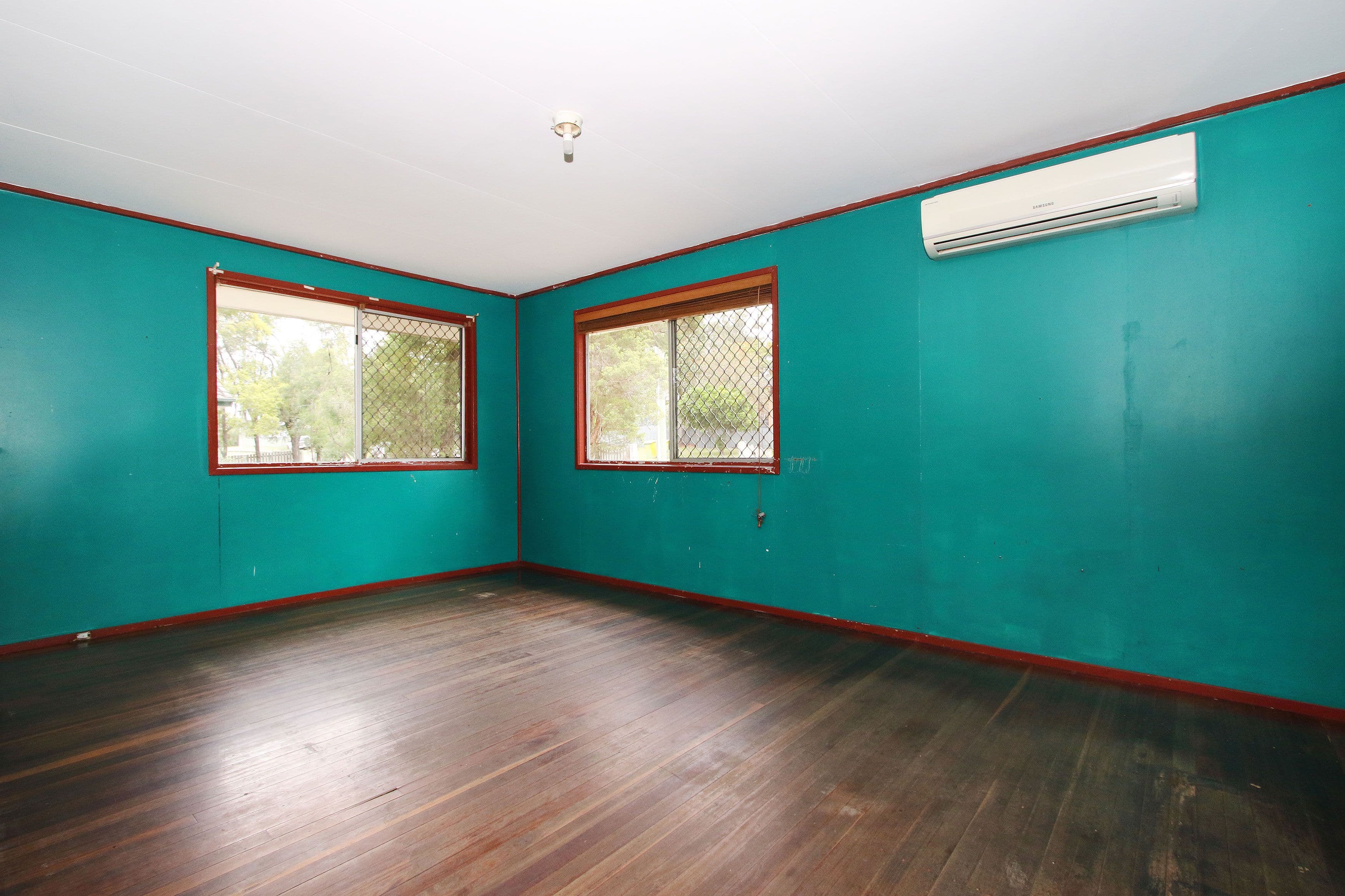25 Bannerman Street, Riverview QLD 4303, Riverview - Thumbnail 5