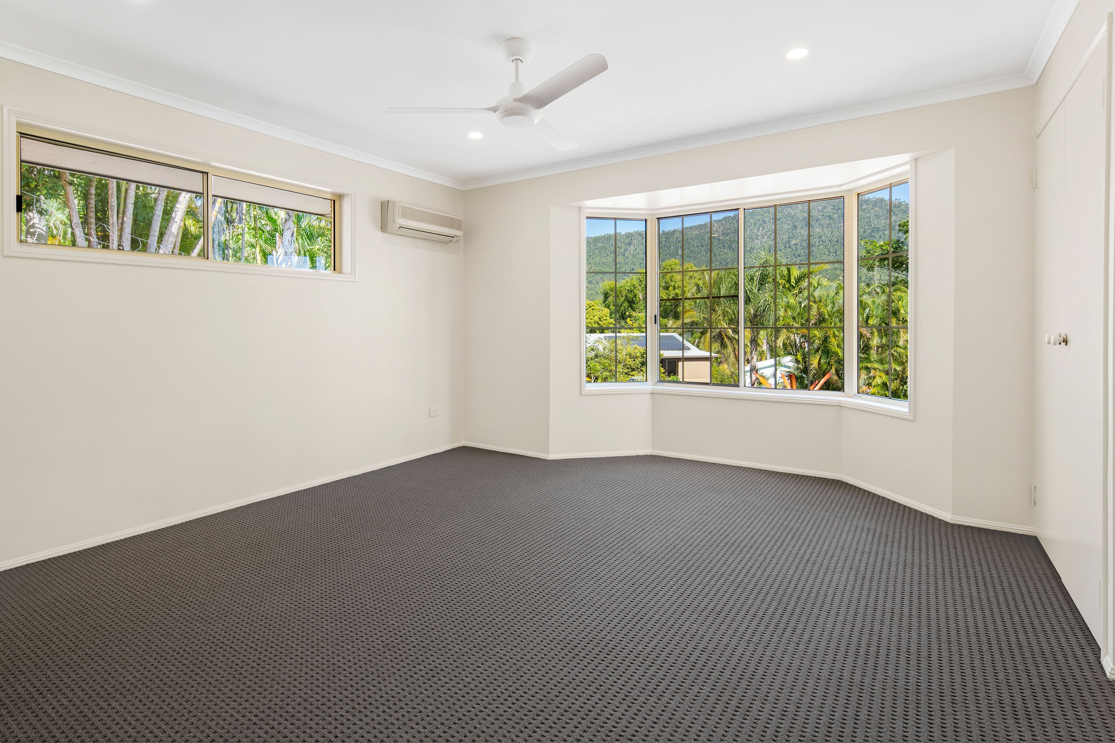 11 Sandpiper Crescent, Jubilee Pocket QLD 4802, Jubilee Pocket - Thumbnail 7