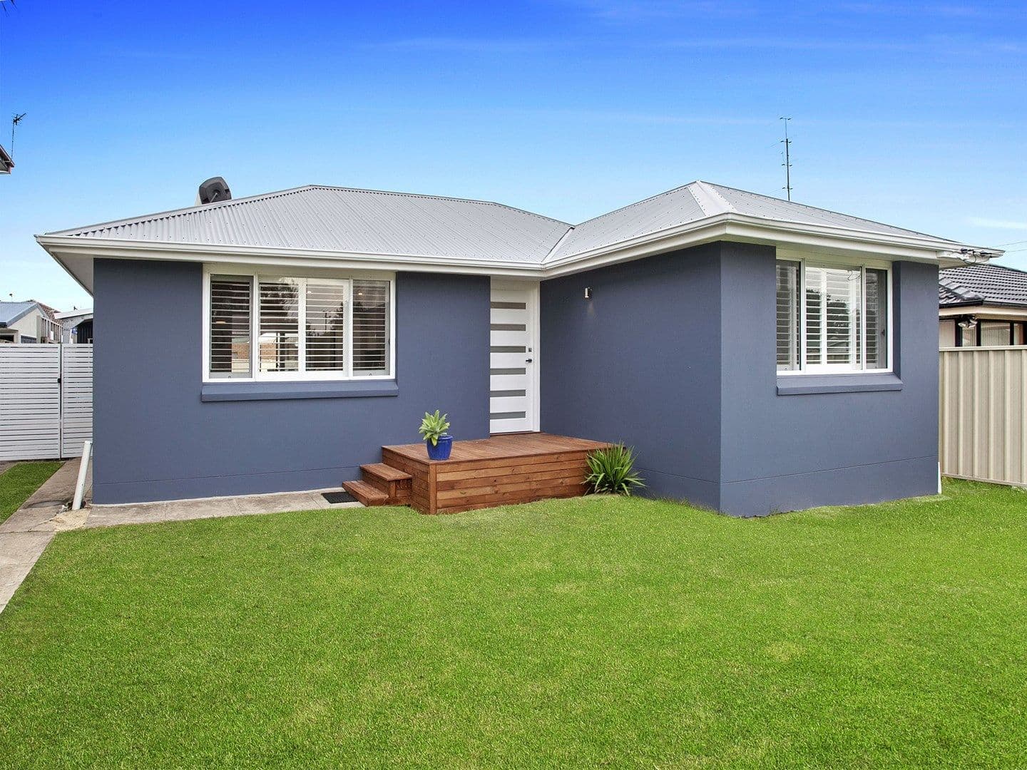 24 Stephanie Avenue, Warilla - Image 1