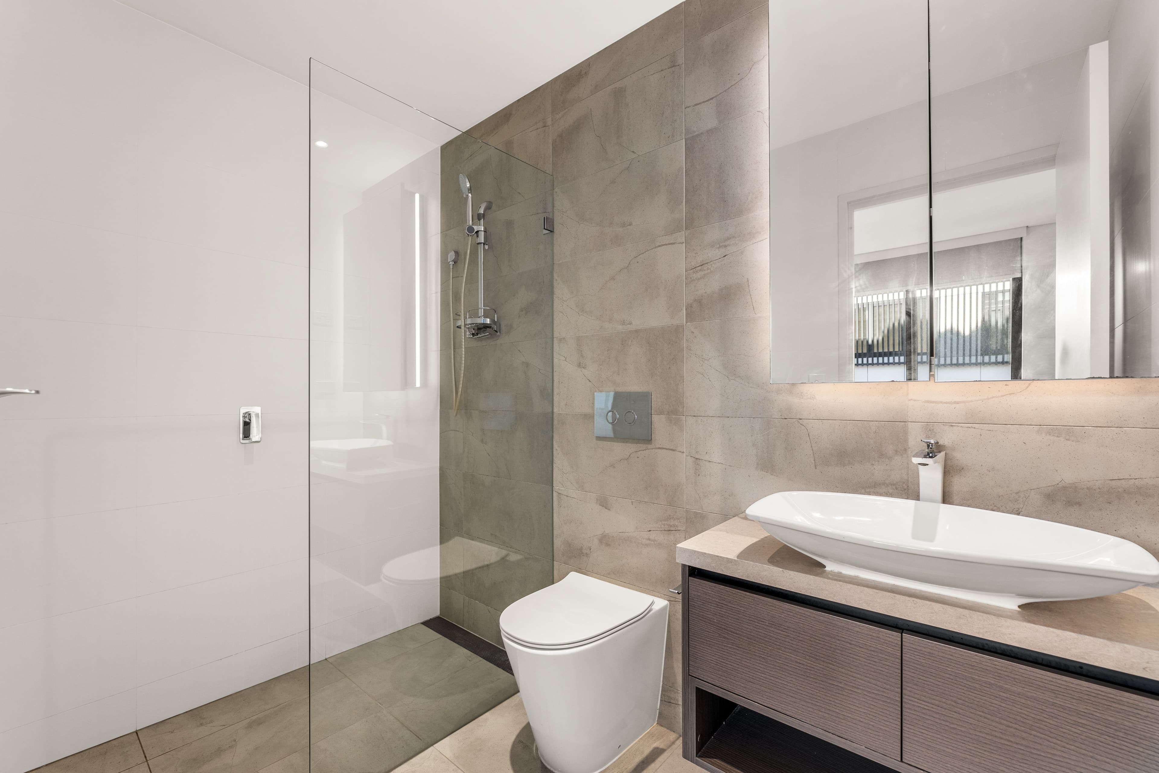66 Glencoe Street, Sutherland NSW 2232, Sutherland - Thumbnail 3