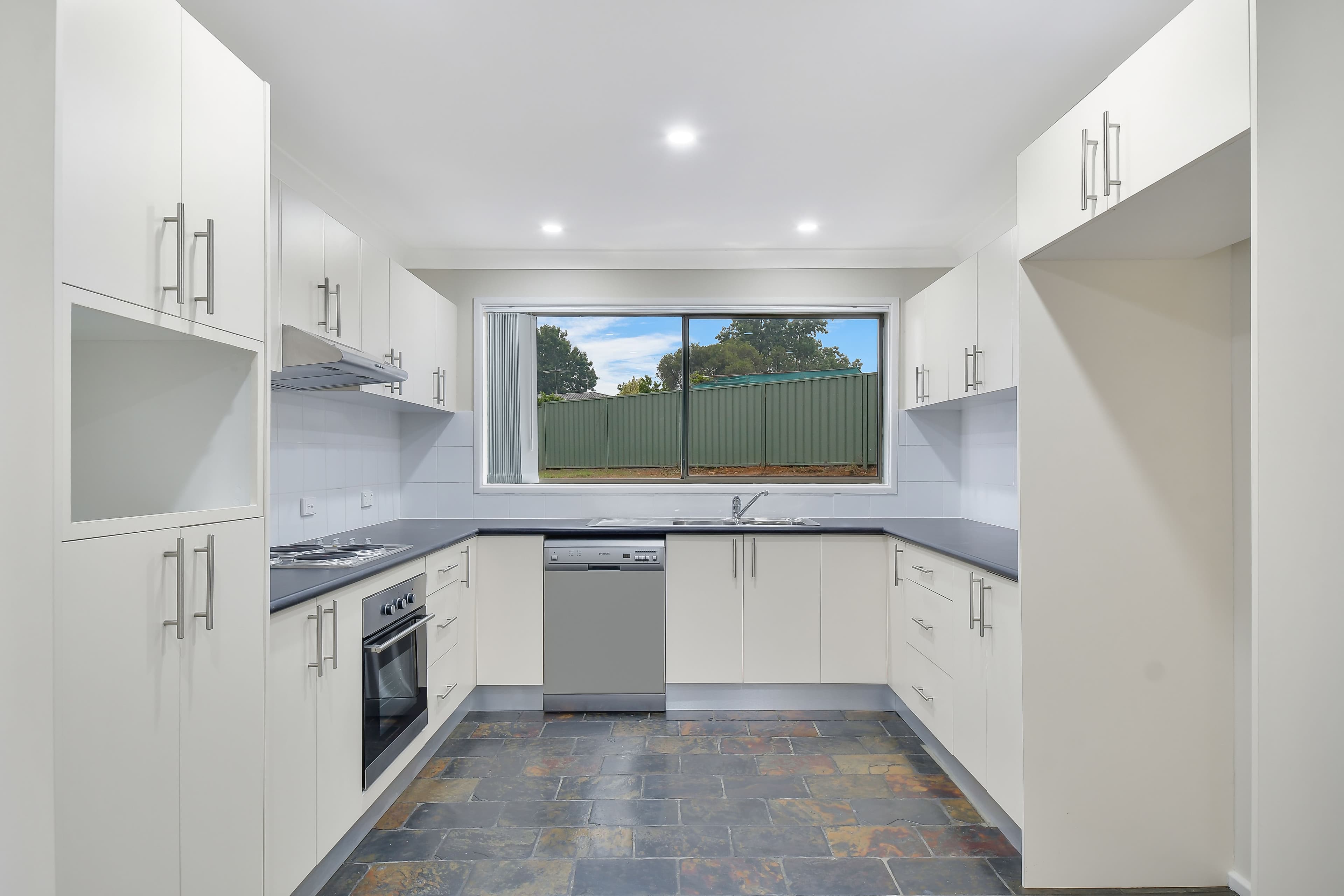 3 Weddin Place, Ruse NSW 2560, Ruse - Thumbnail 4